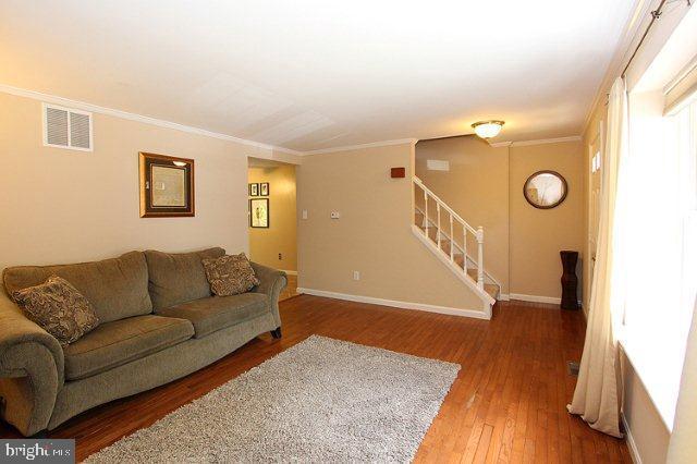 2800 PRINCE ALBERT COURT