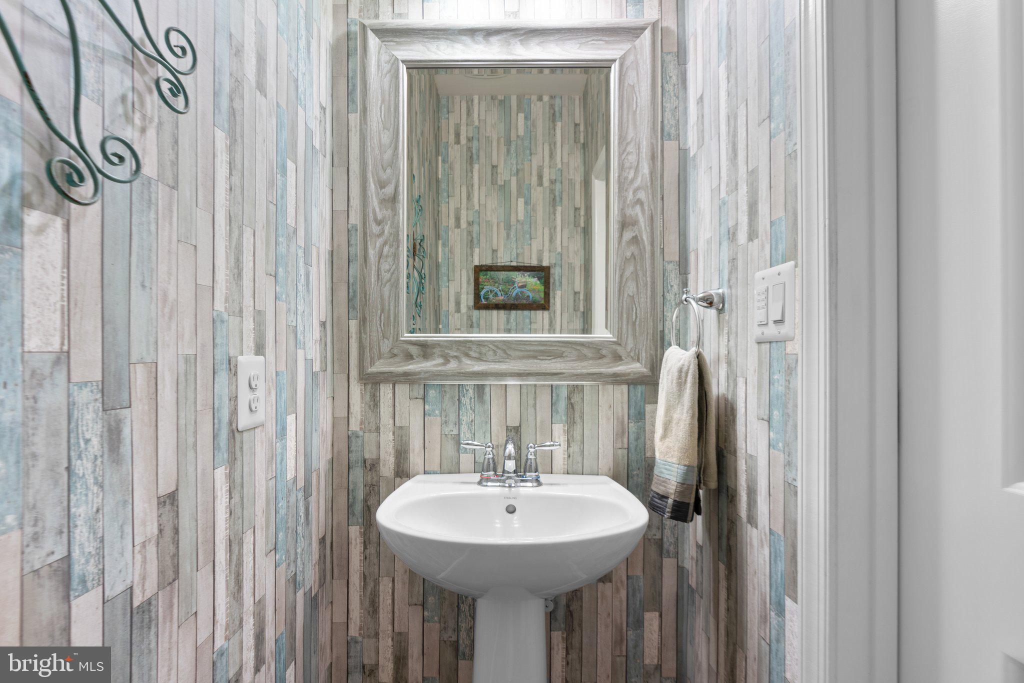 WAVERLY WOODS WEST - Residential