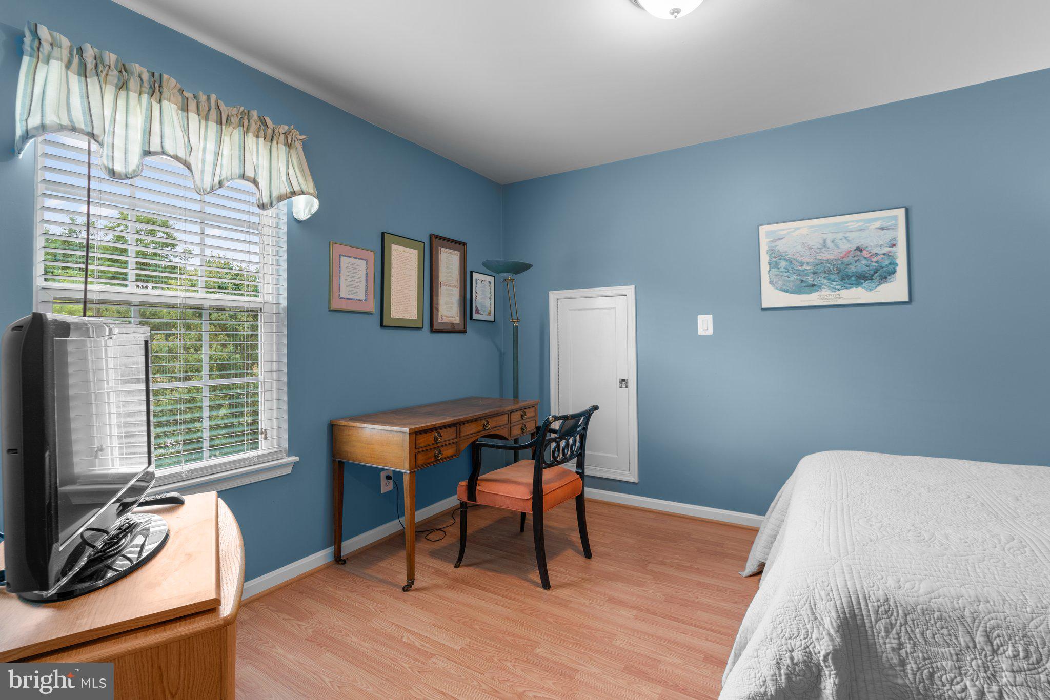 WAVERLY WOODS WEST - Residential