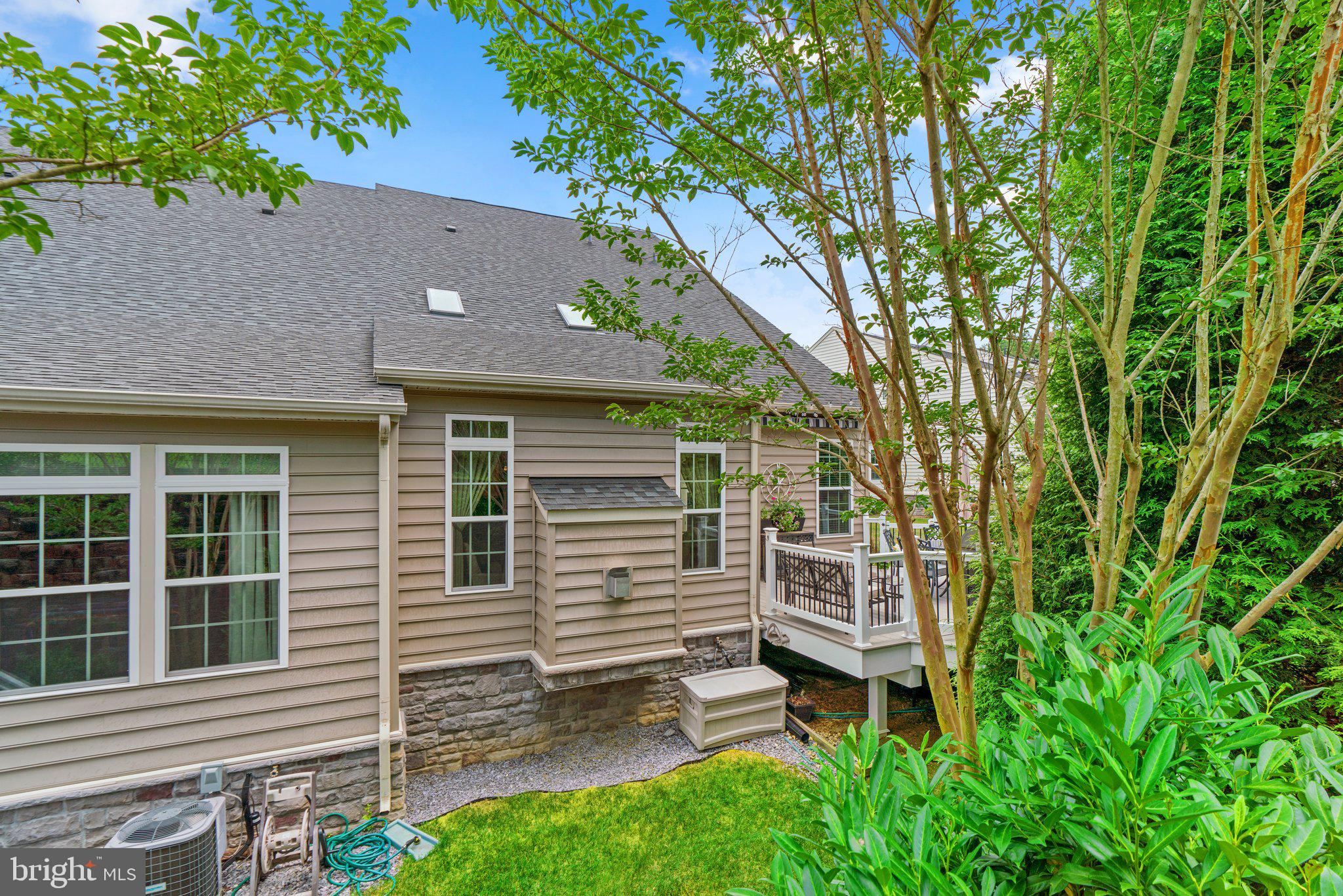 WAVERLY WOODS WEST - Residential