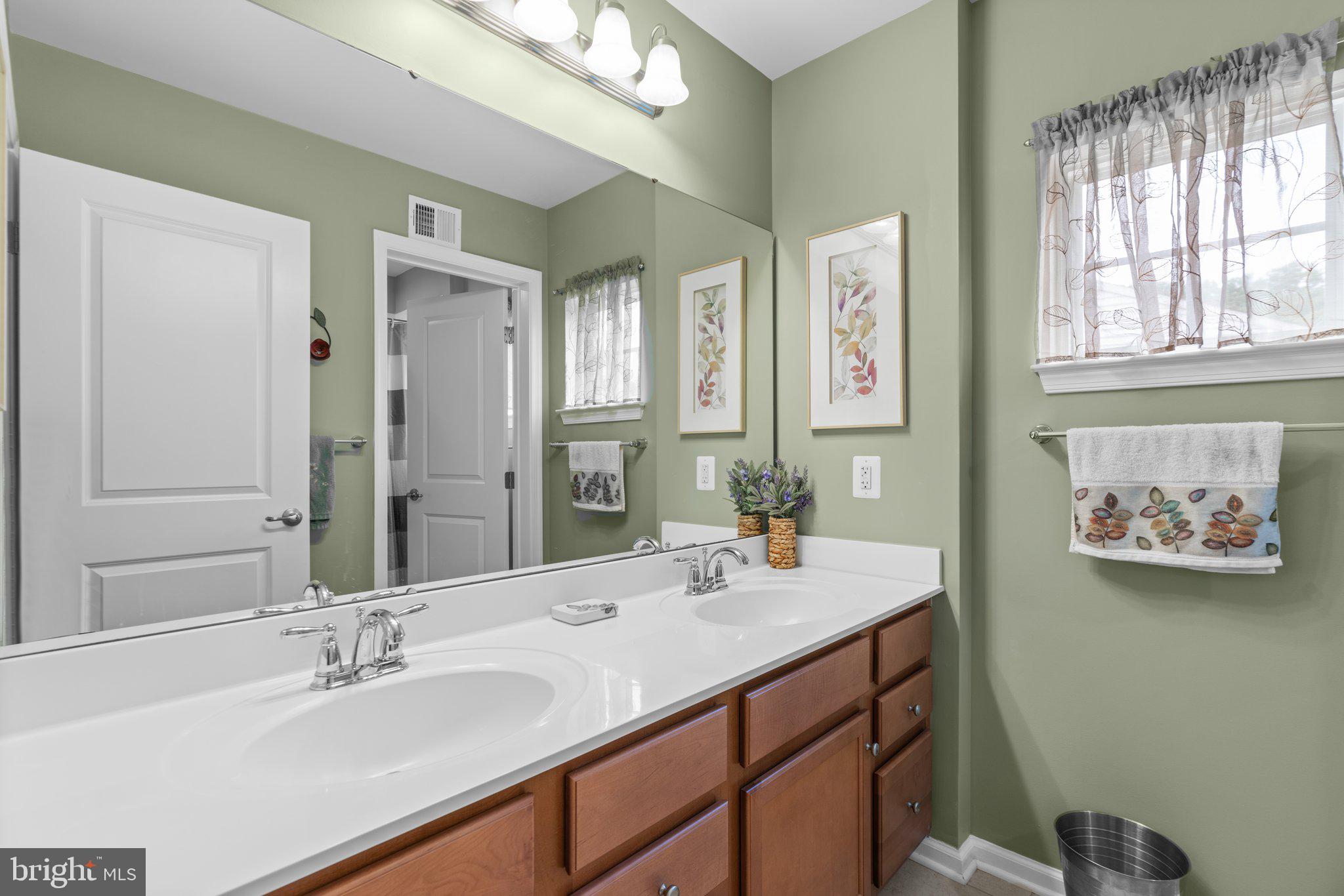 WAVERLY WOODS WEST - Residential