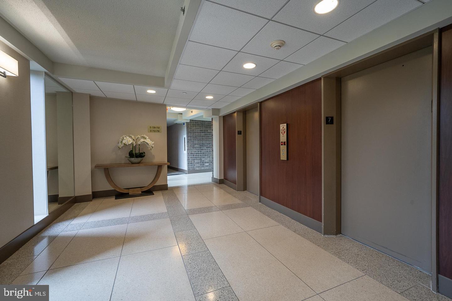 GREEN HILL - Residential