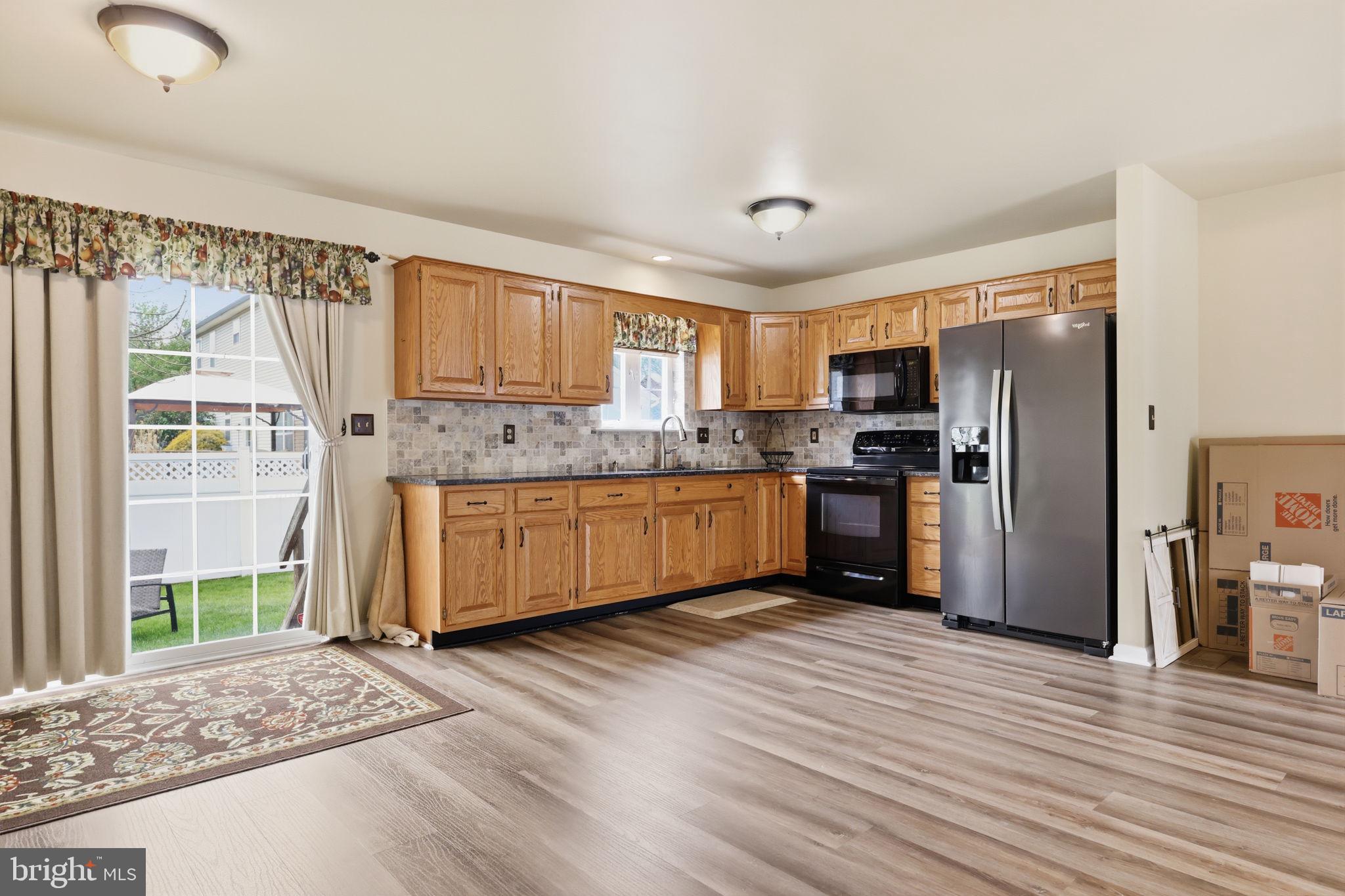 MEADOW WOOD - Residential
