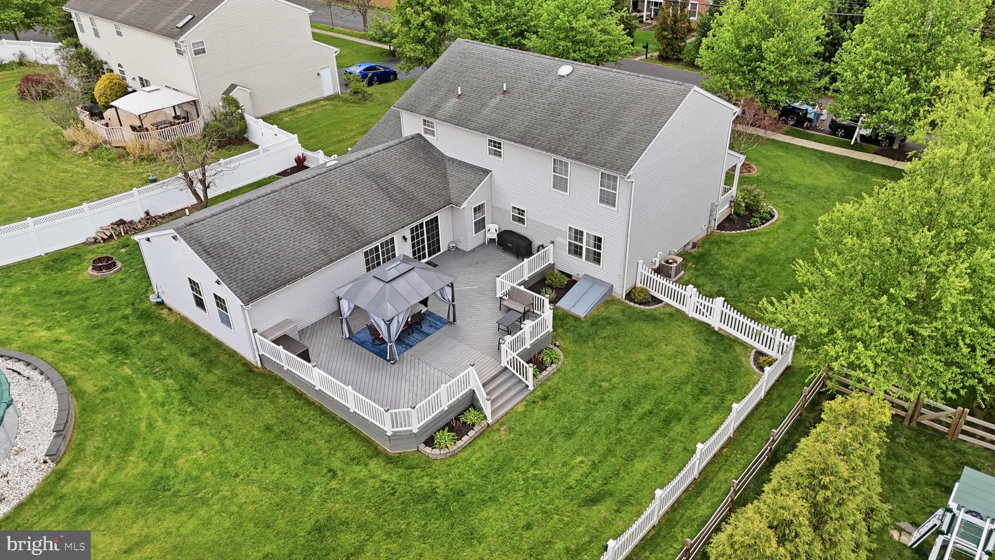 MEADOW WOOD - Residential