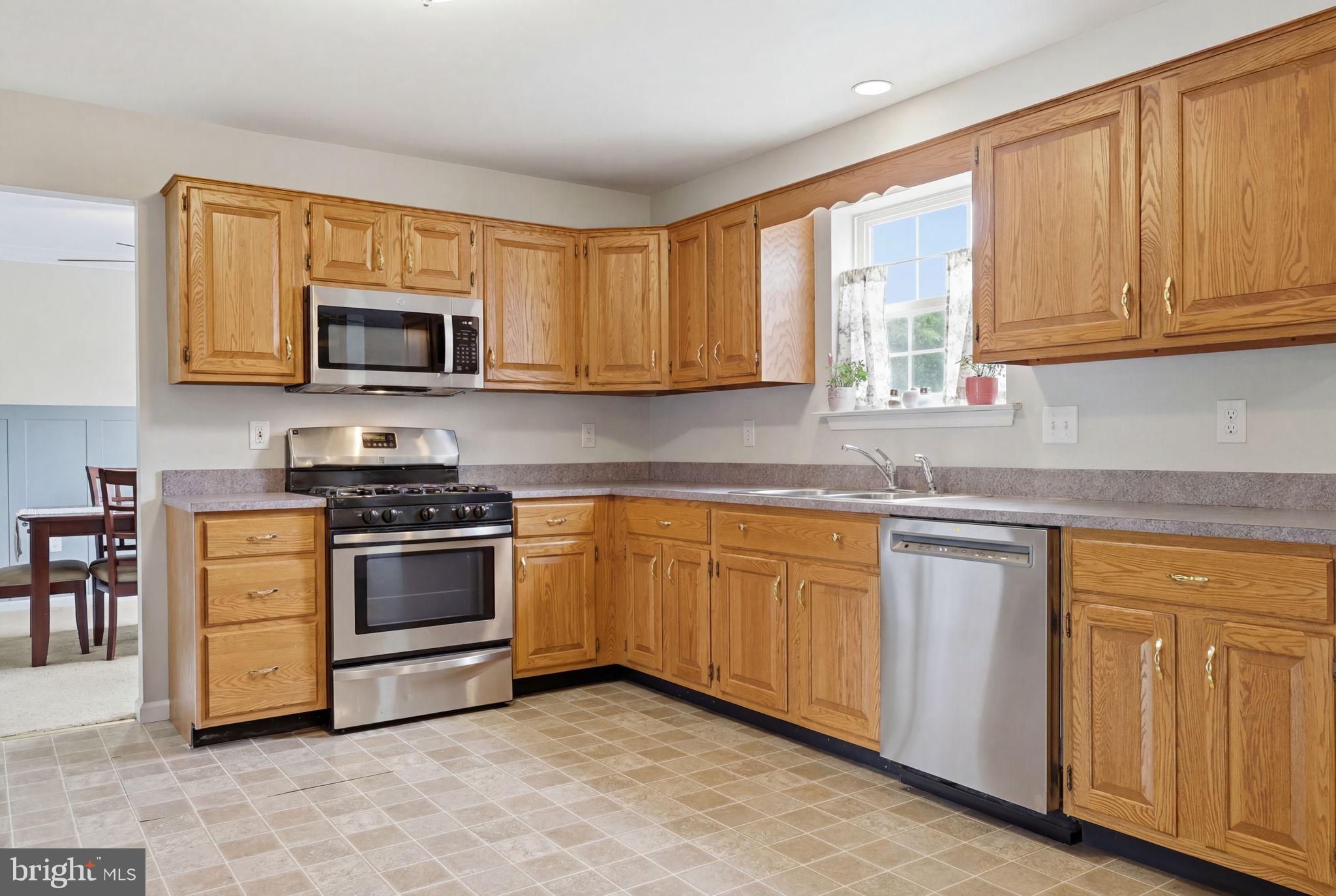 MEADOW WOOD - Residential