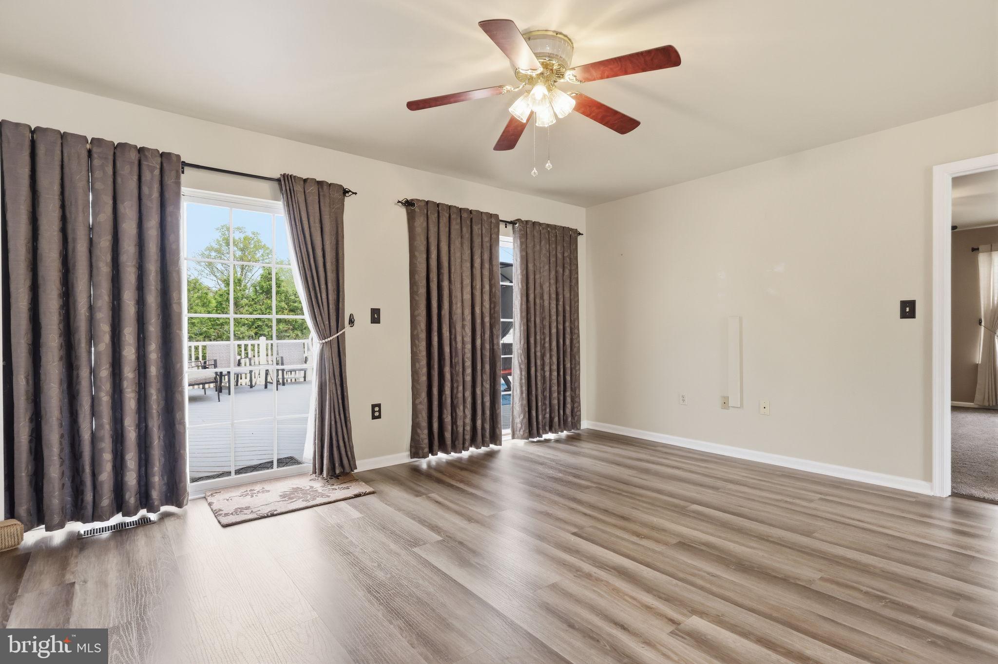 MEADOW WOOD - Residential