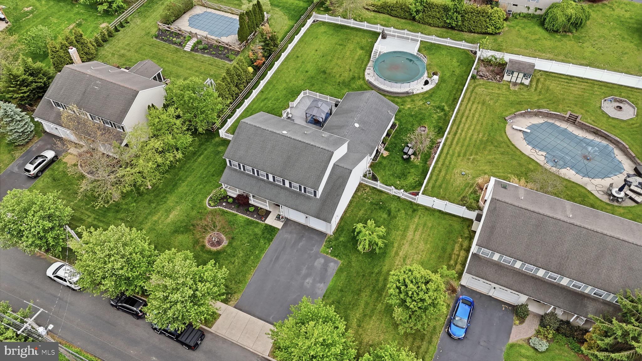 MEADOW WOOD - Residential