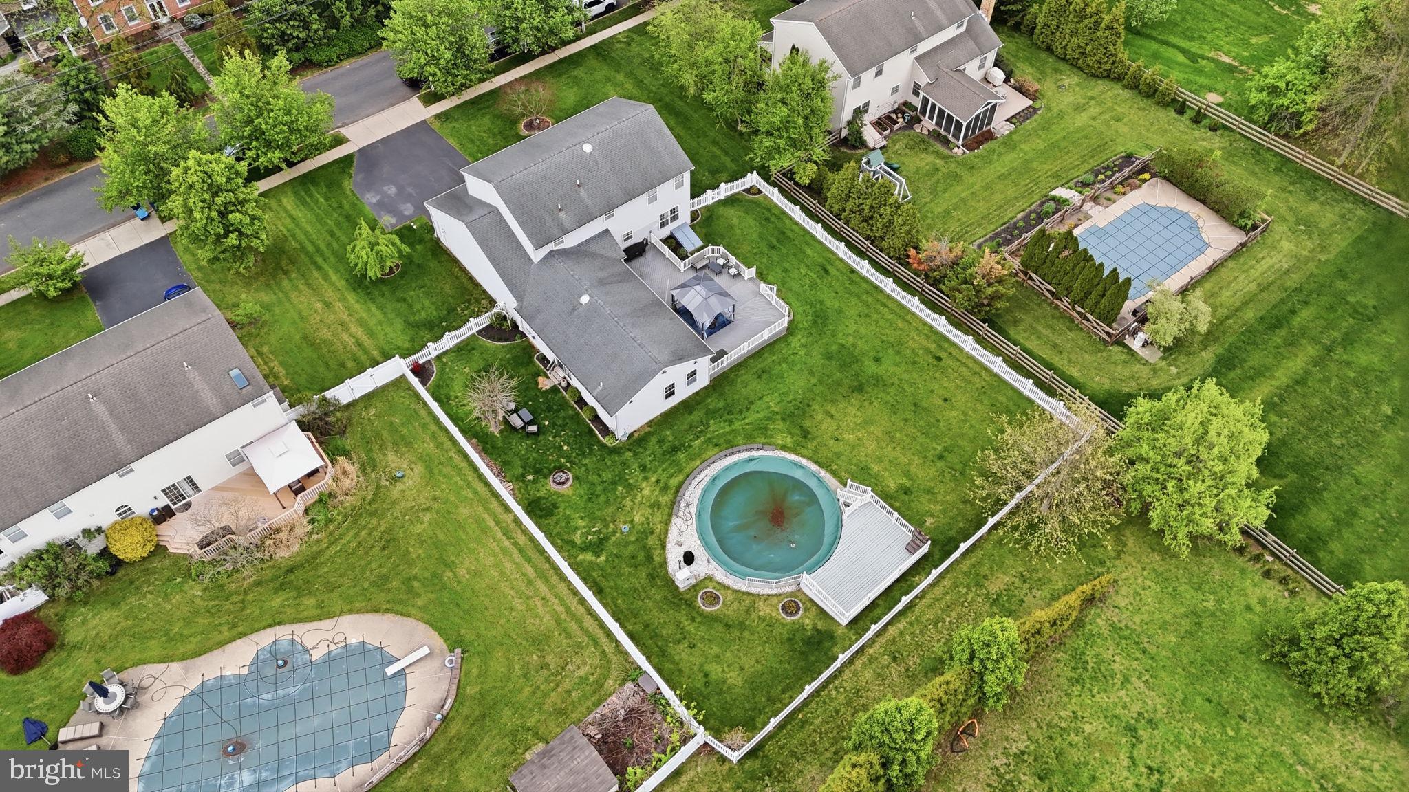MEADOW WOOD - Residential