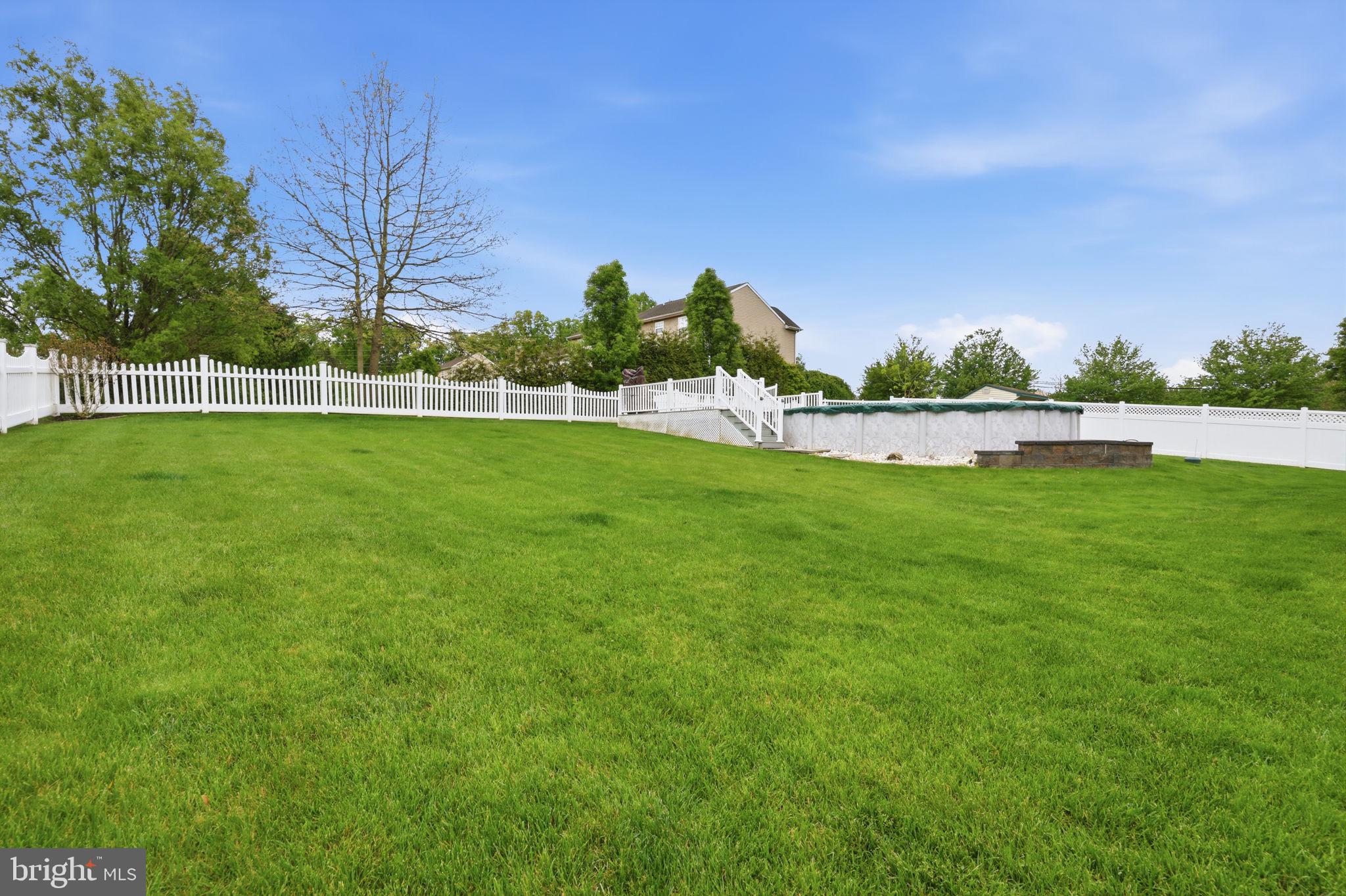MEADOW WOOD - Residential