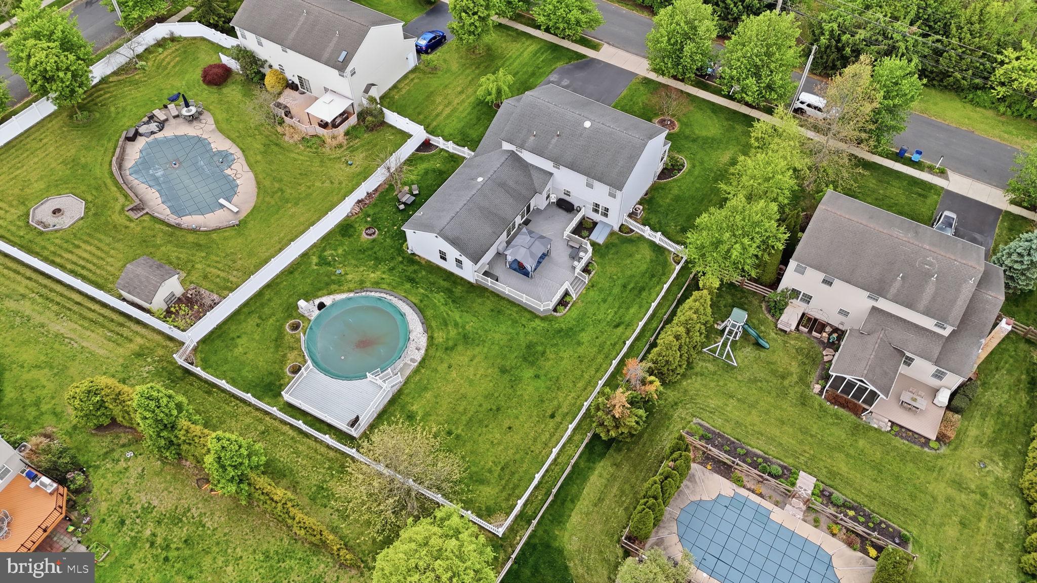 MEADOW WOOD - Residential