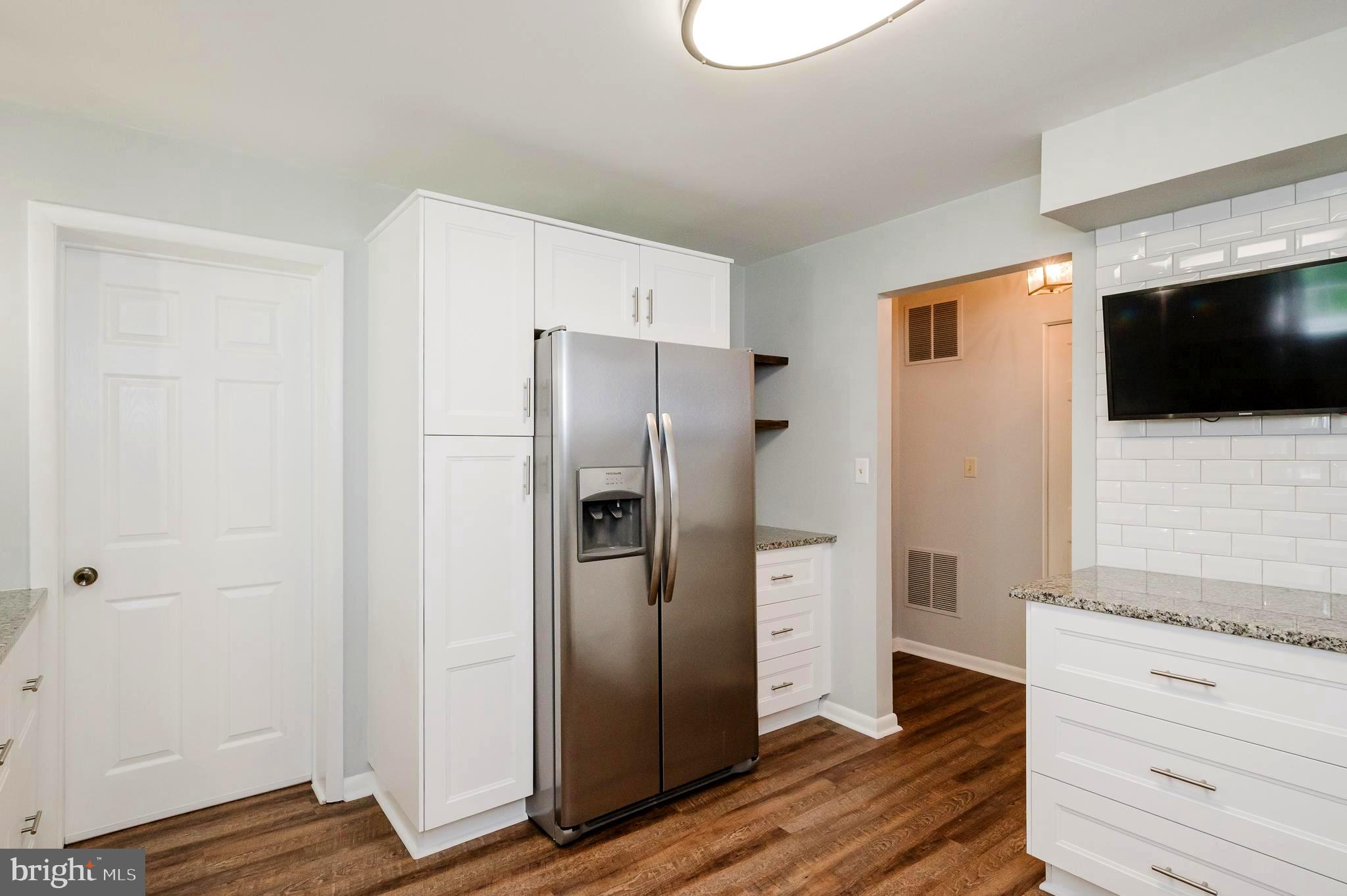 SHEPHERDS KNOLL GARDEN - Residential