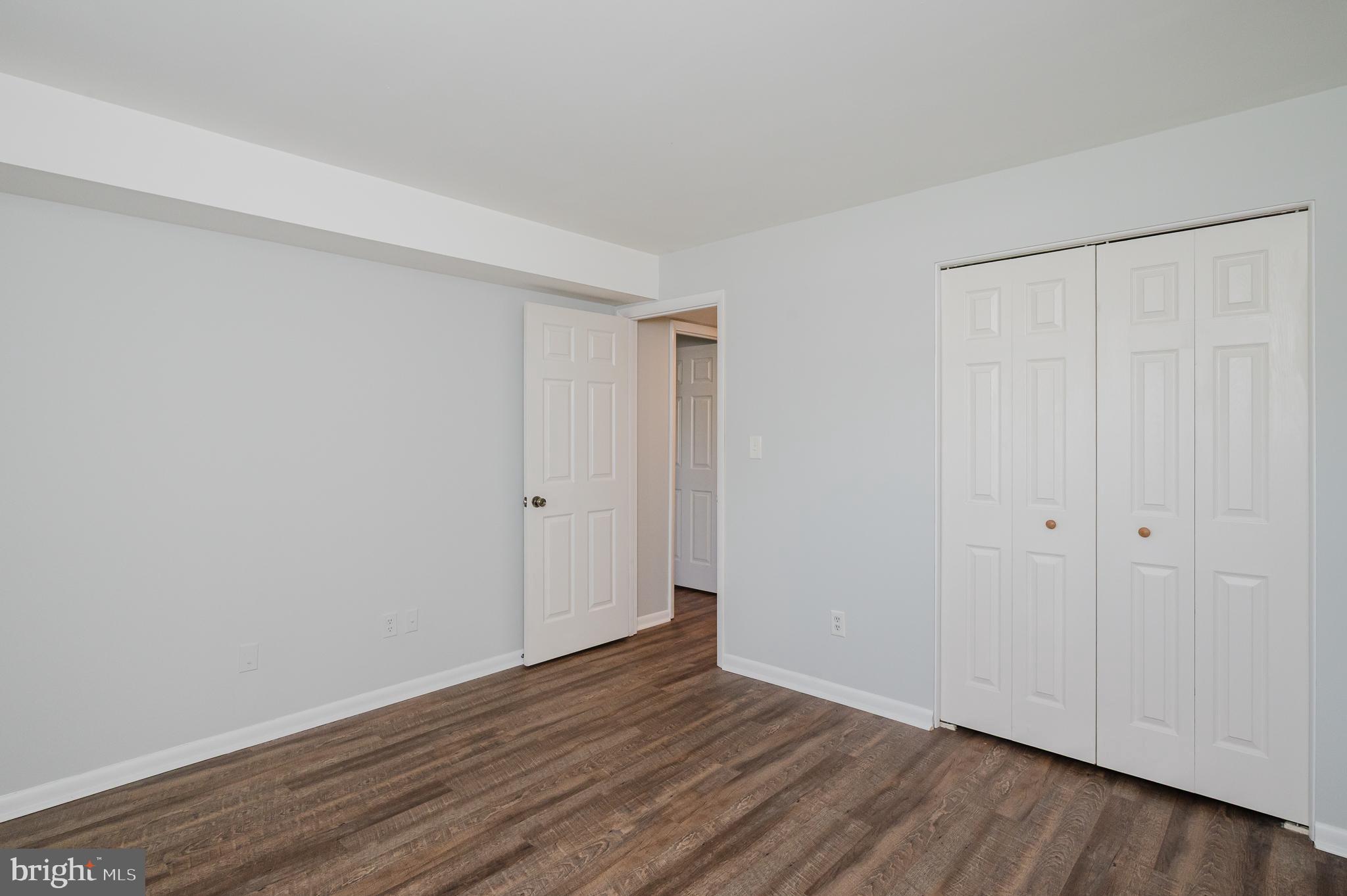 SHEPHERDS KNOLL GARDEN - Residential