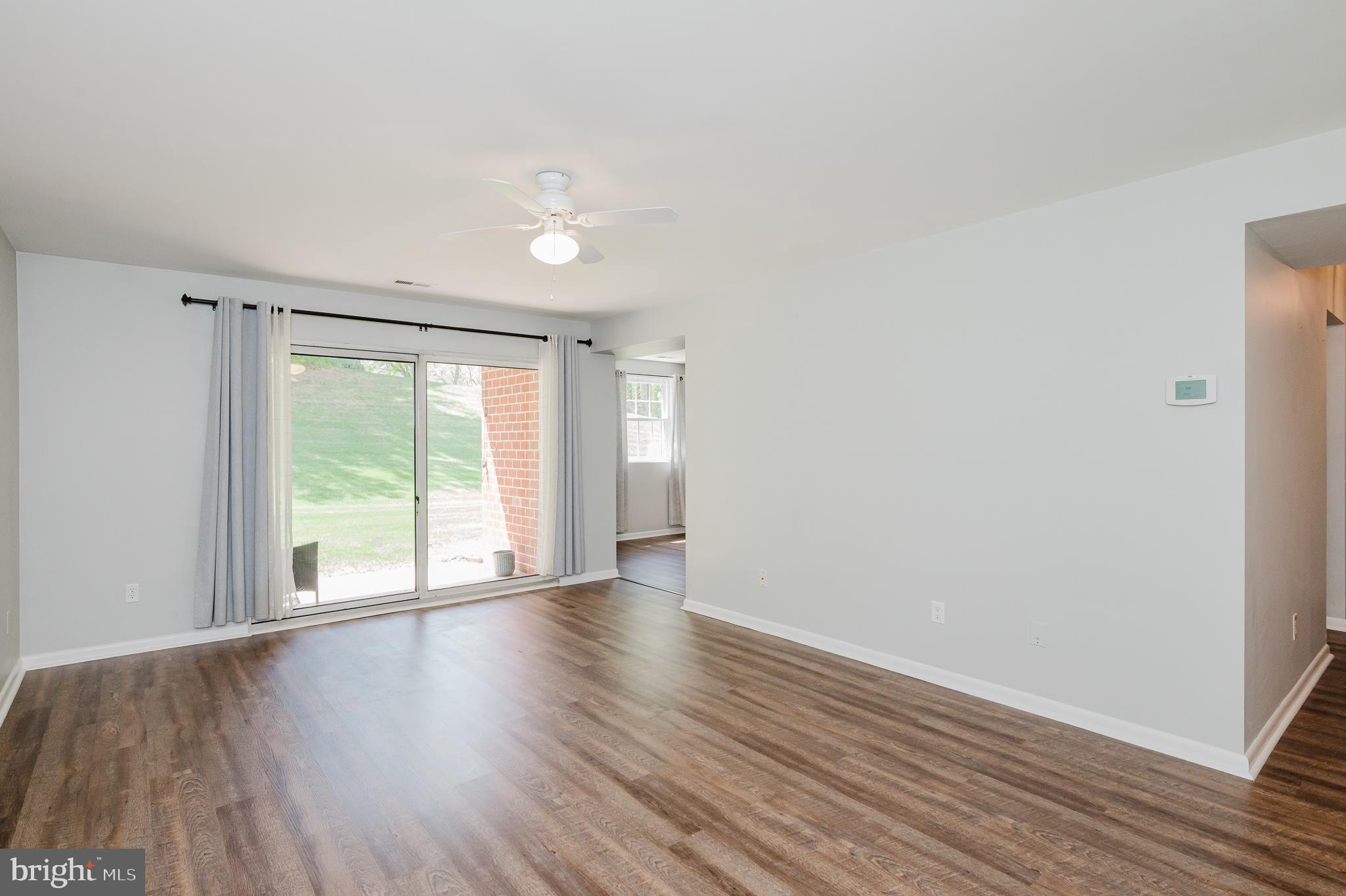 SHEPHERDS KNOLL GARDEN - Residential