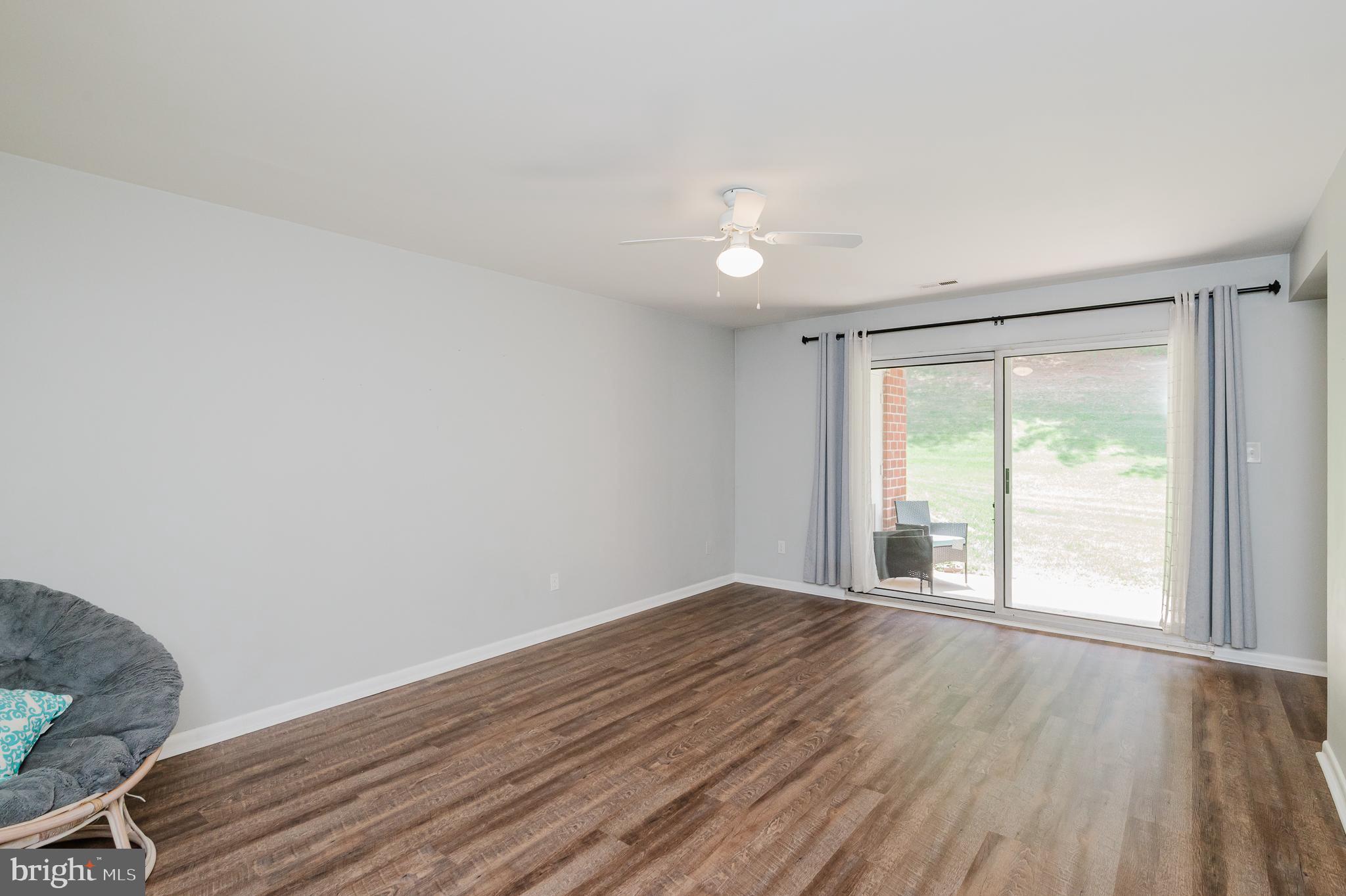 SHEPHERDS KNOLL GARDEN - Residential