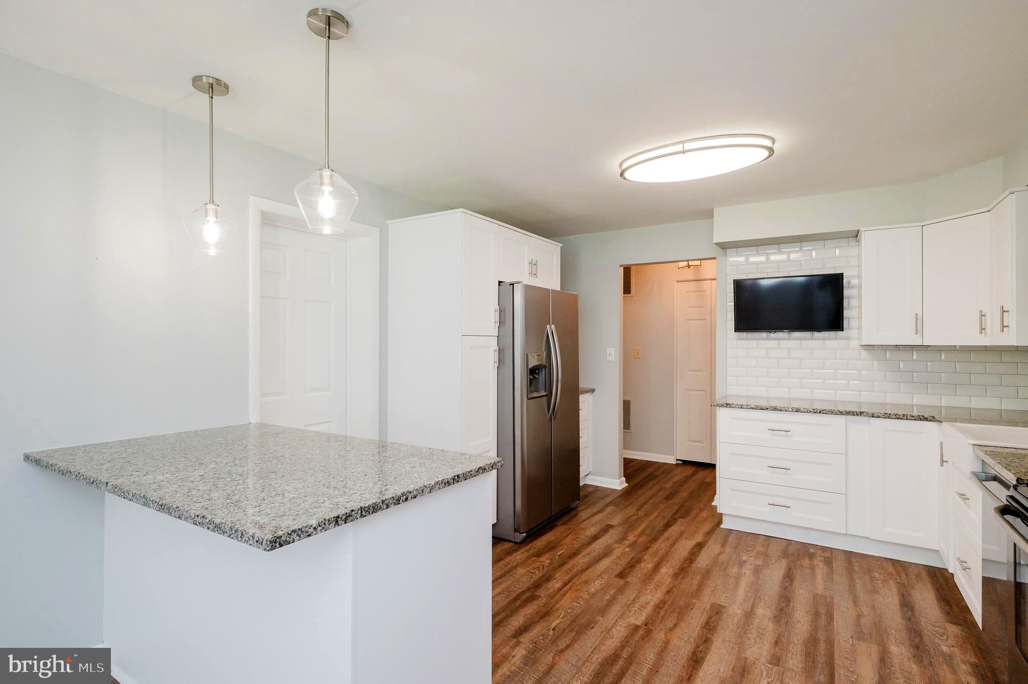 SHEPHERDS KNOLL GARDEN - Residential