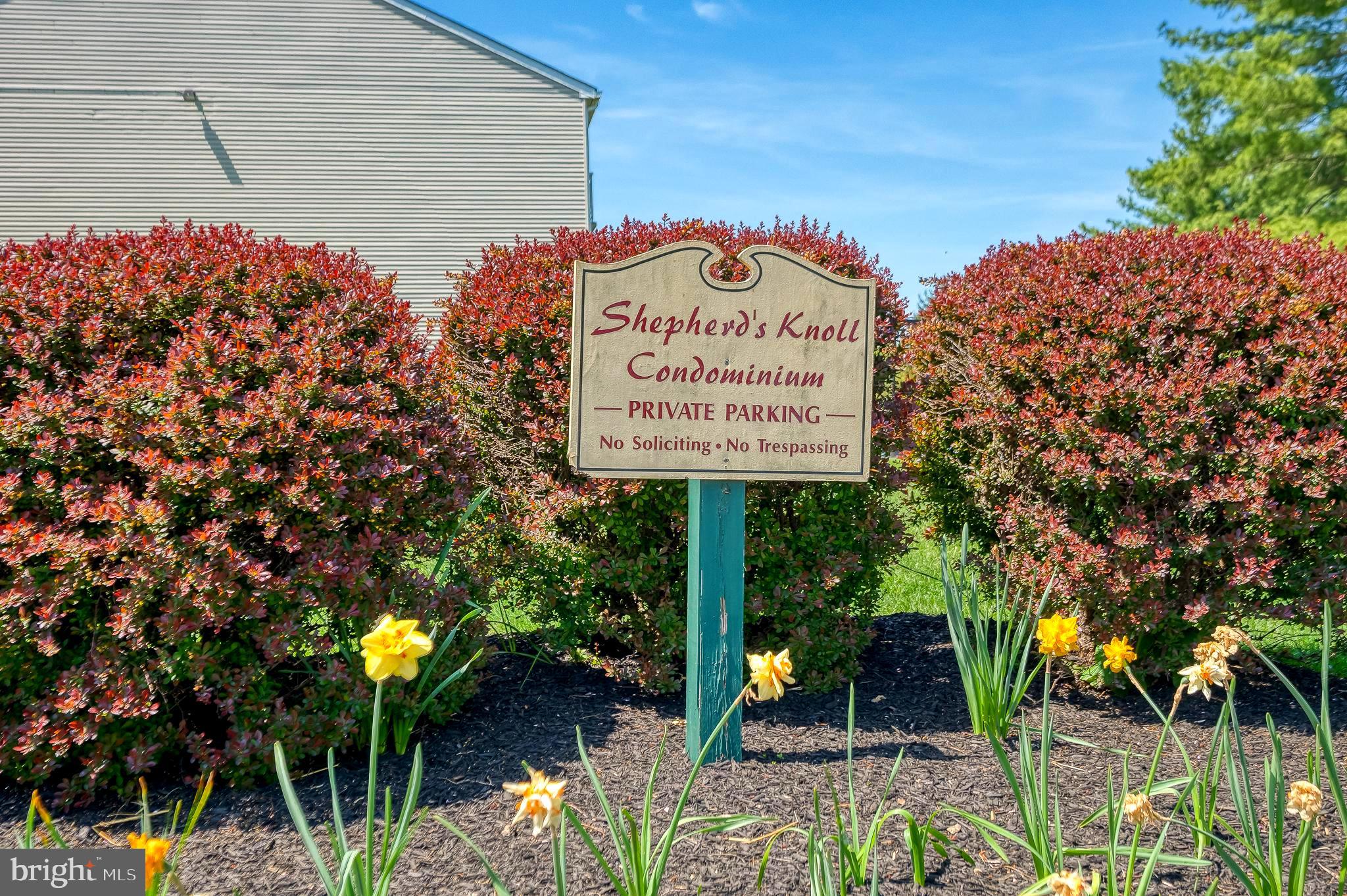 SHEPHERDS KNOLL GARDEN - Residential