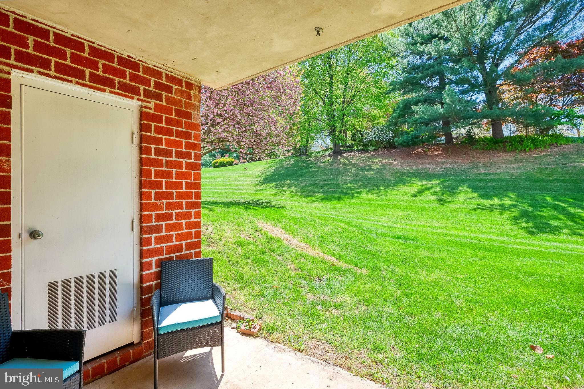 SHEPHERDS KNOLL GARDEN - Residential