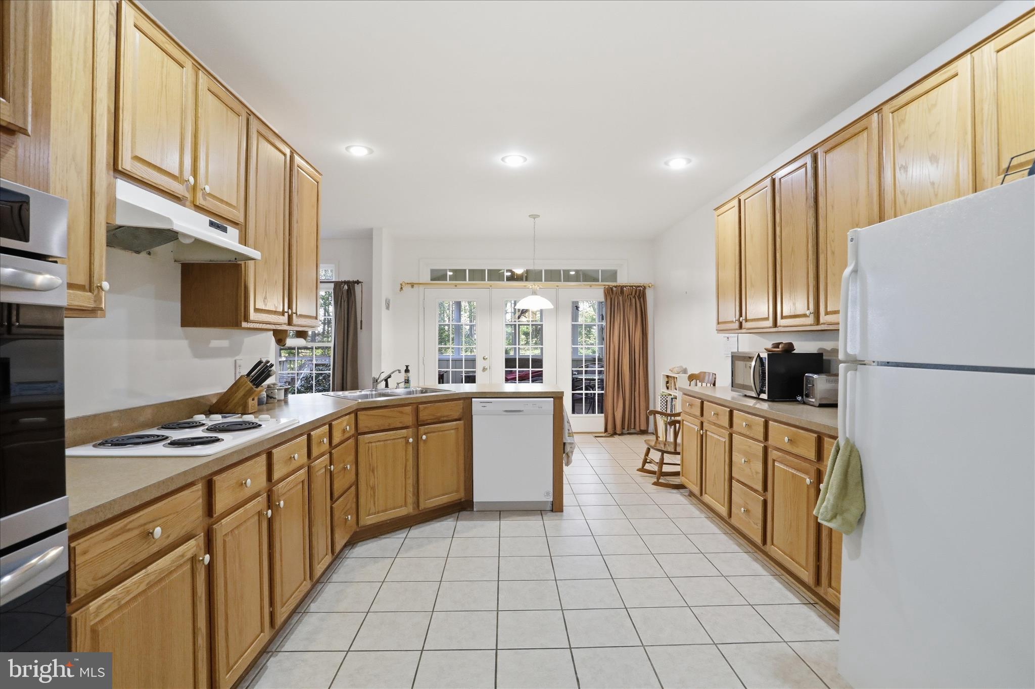 FIELDSTONE ACRES - Residential