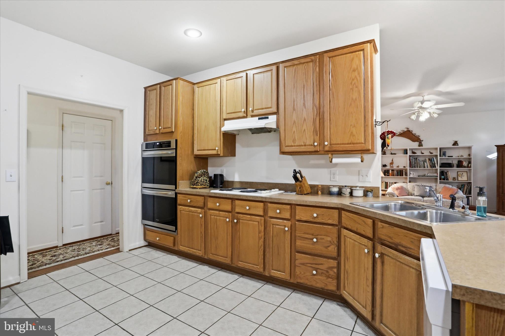 FIELDSTONE ACRES - Residential