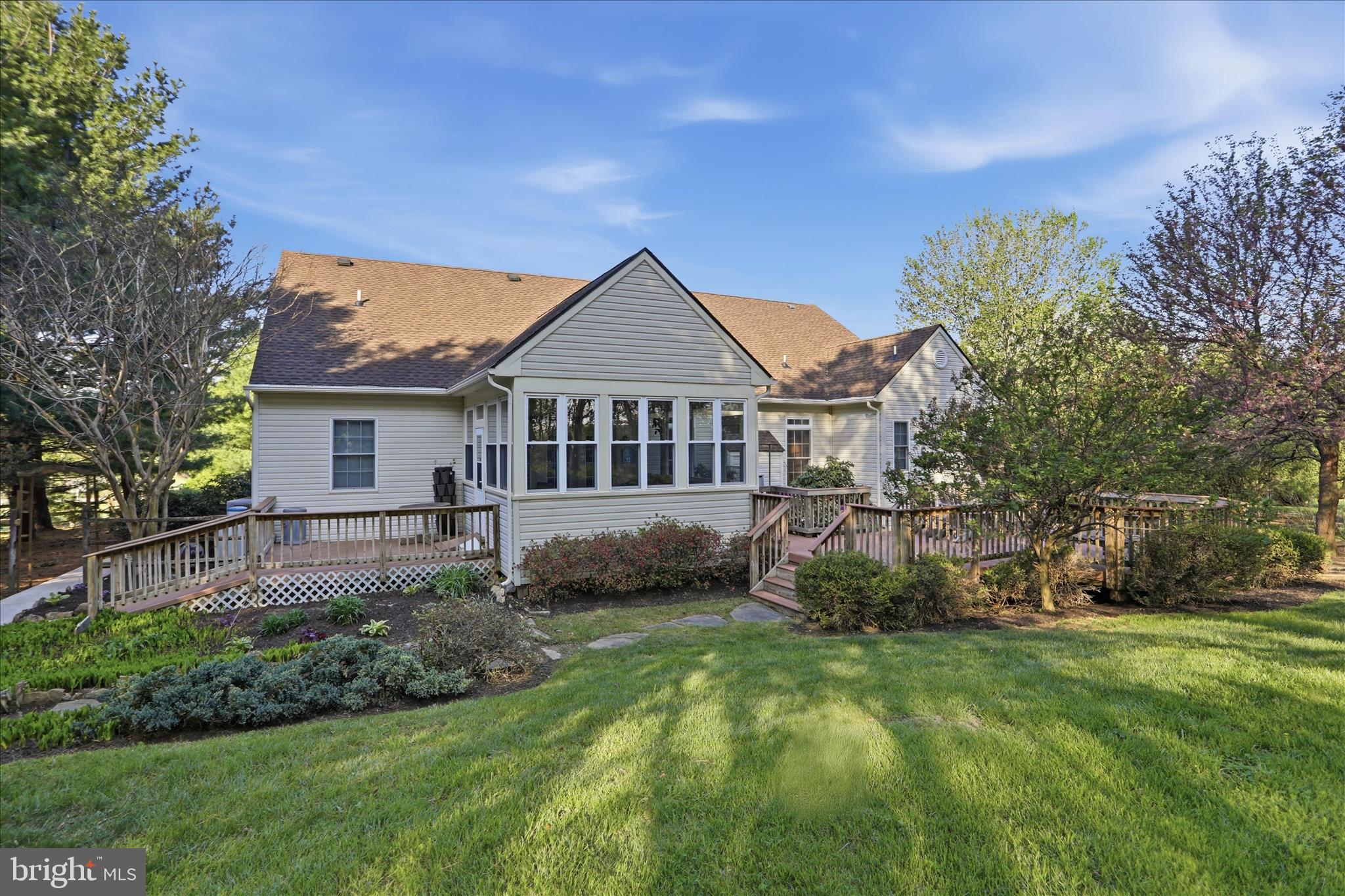 FIELDSTONE ACRES - Residential