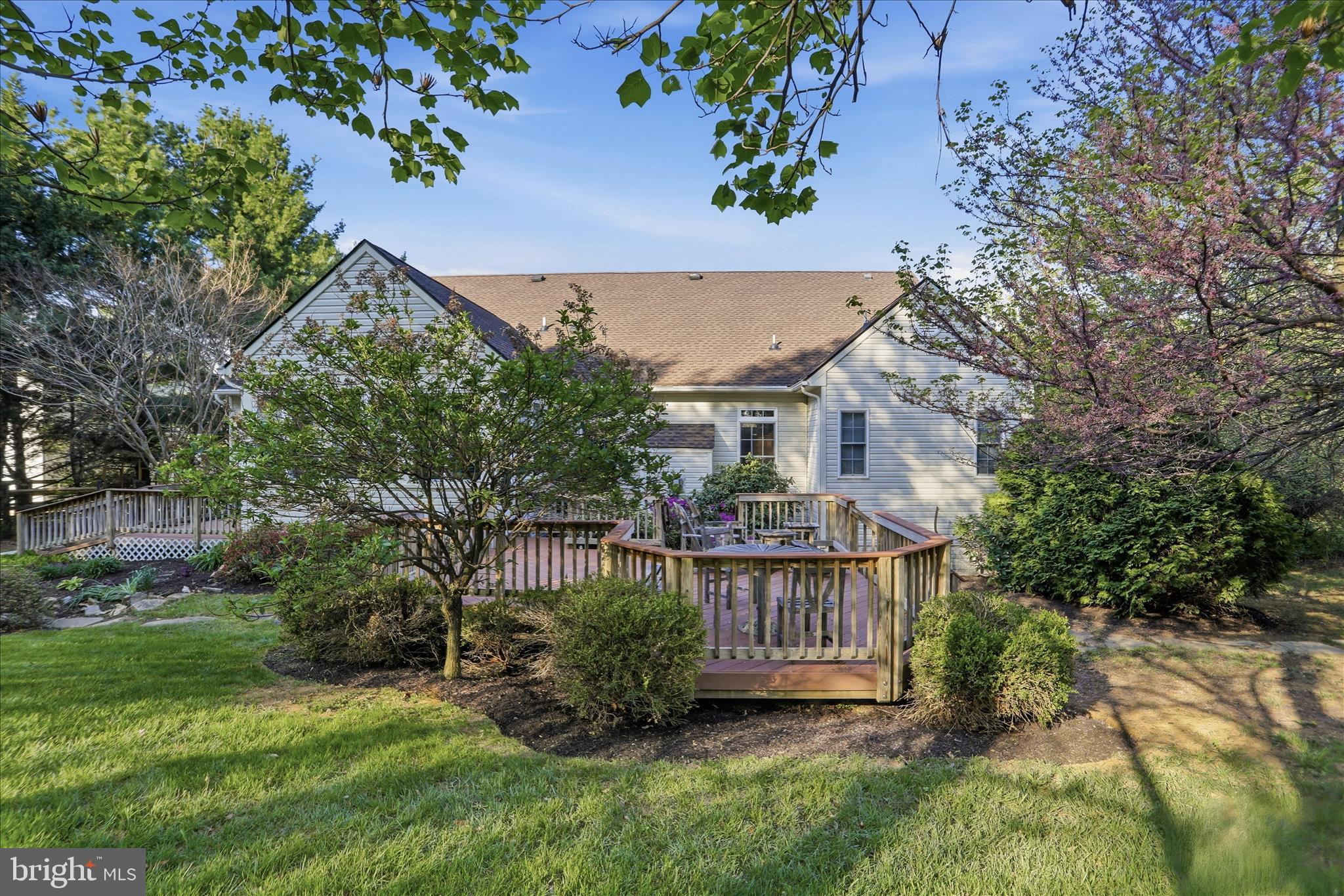 FIELDSTONE ACRES - Residential