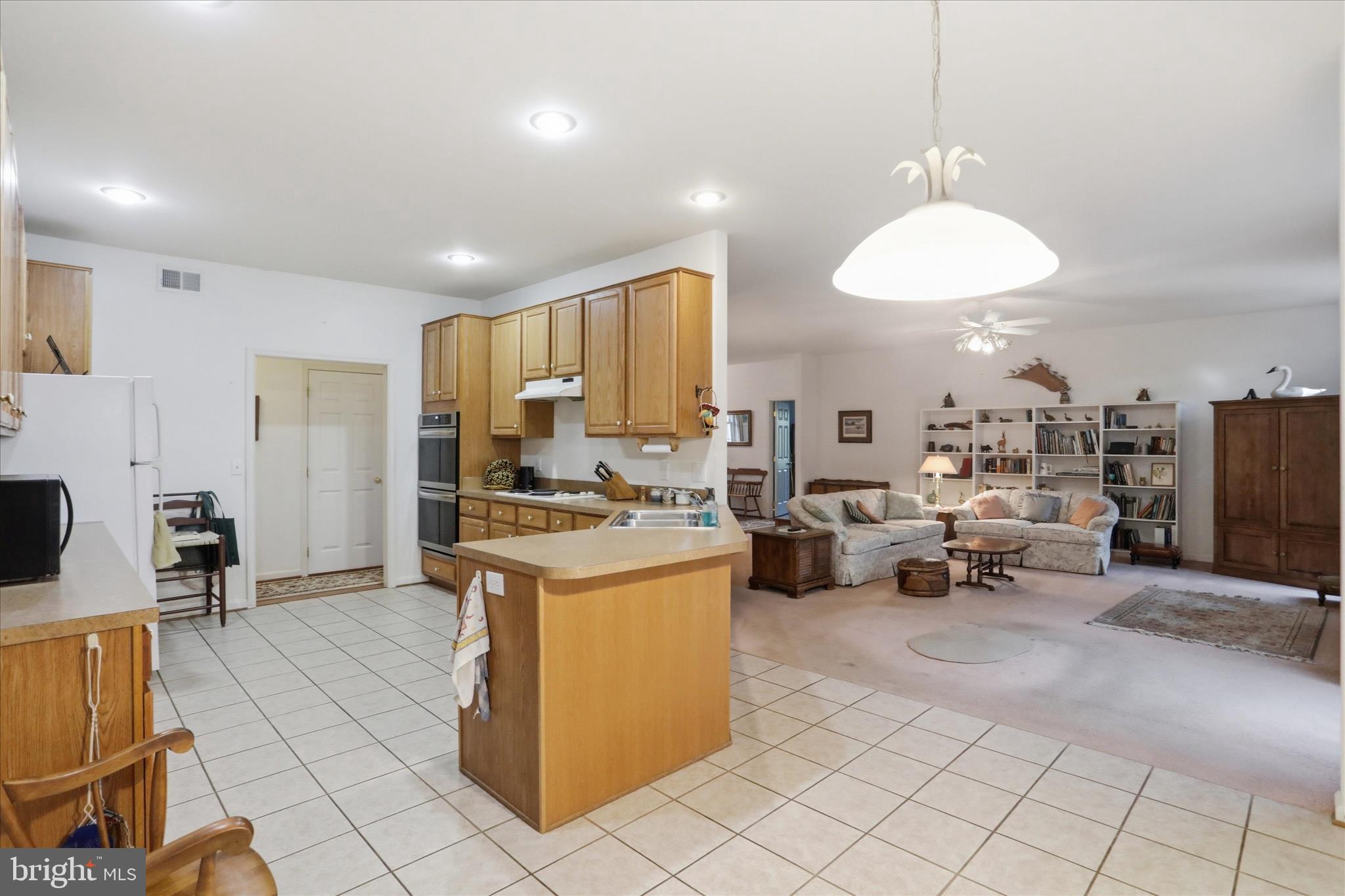 FIELDSTONE ACRES - Residential