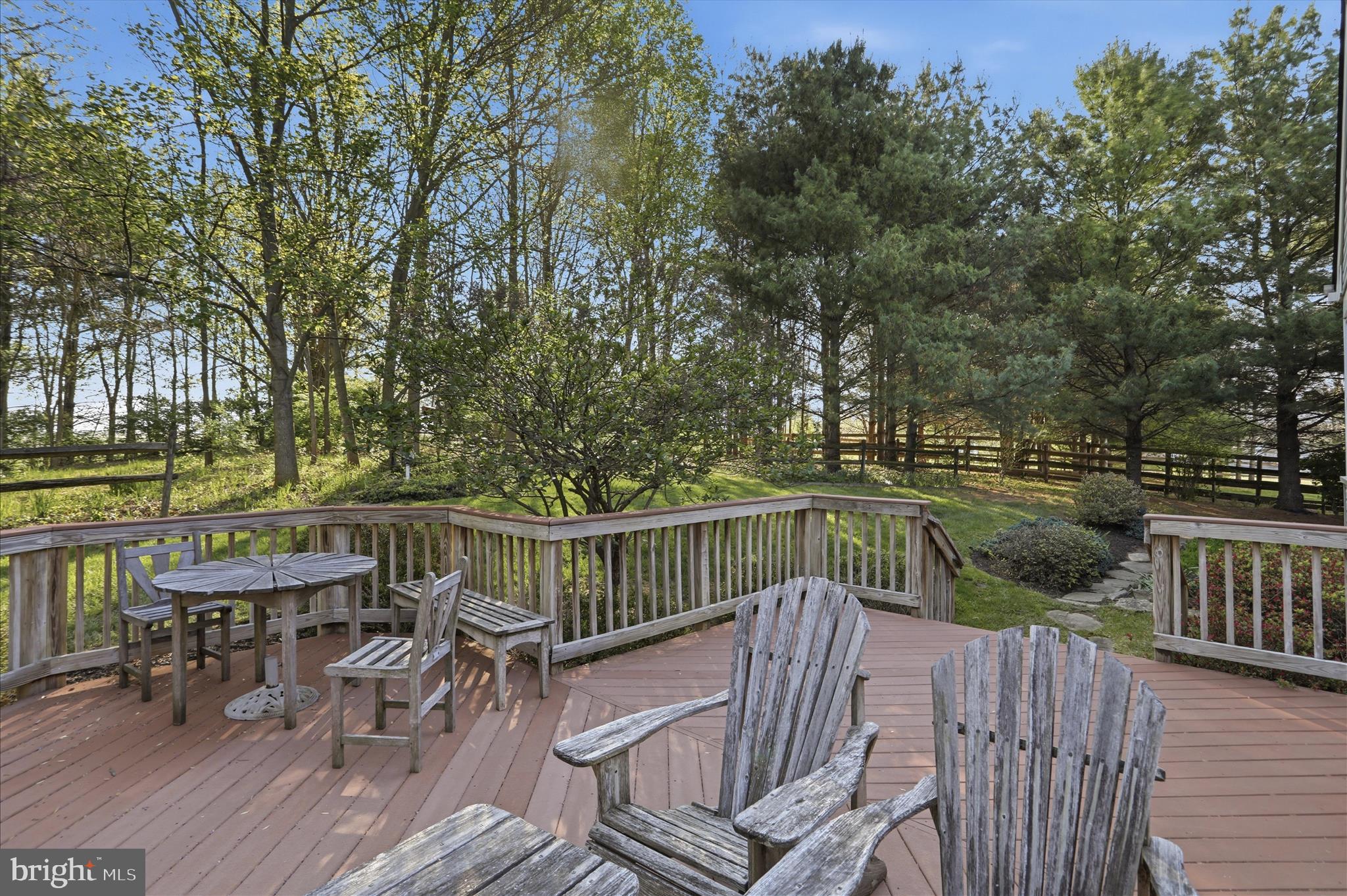 FIELDSTONE ACRES - Residential