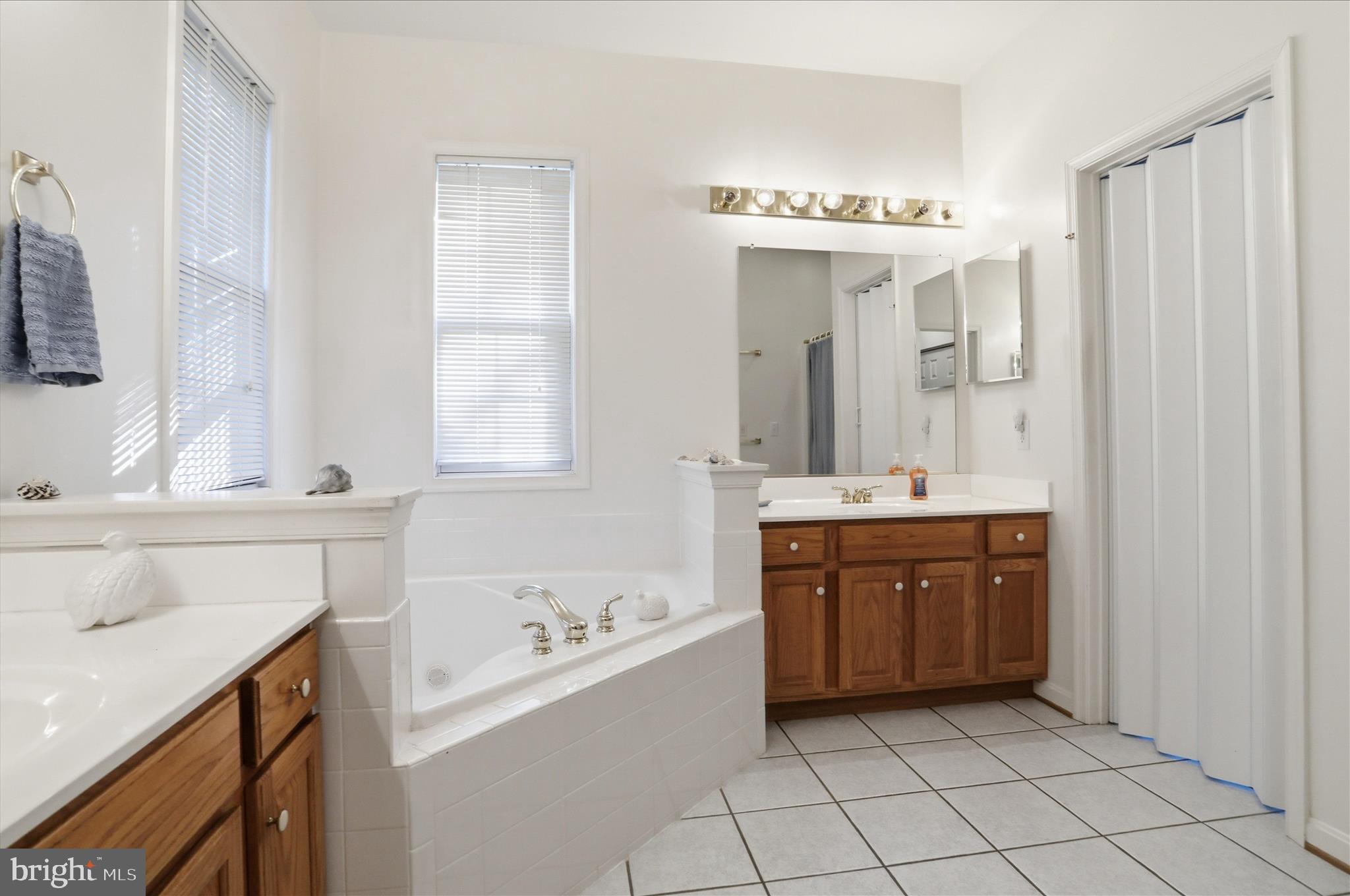 FIELDSTONE ACRES - Residential