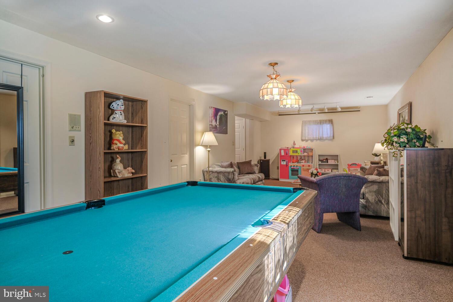 BEVERLY FARMS - Residential