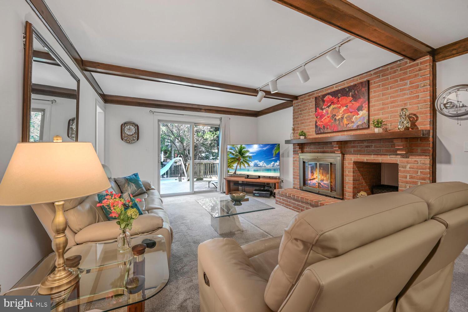 BEVERLY FARMS - Residential