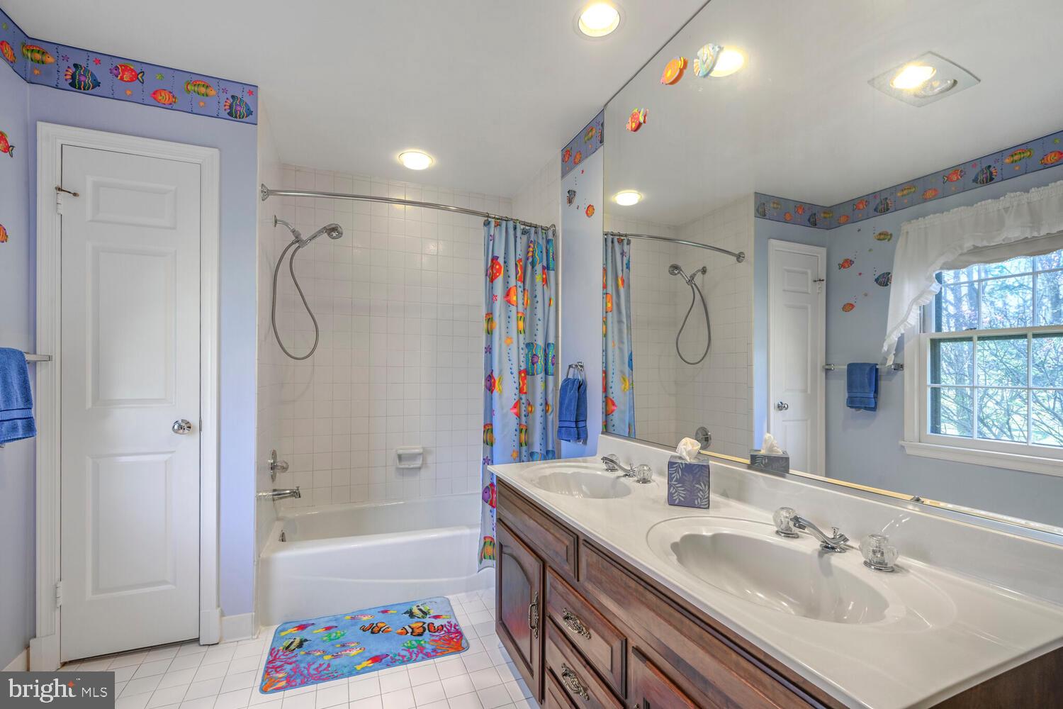 BEVERLY FARMS - Residential