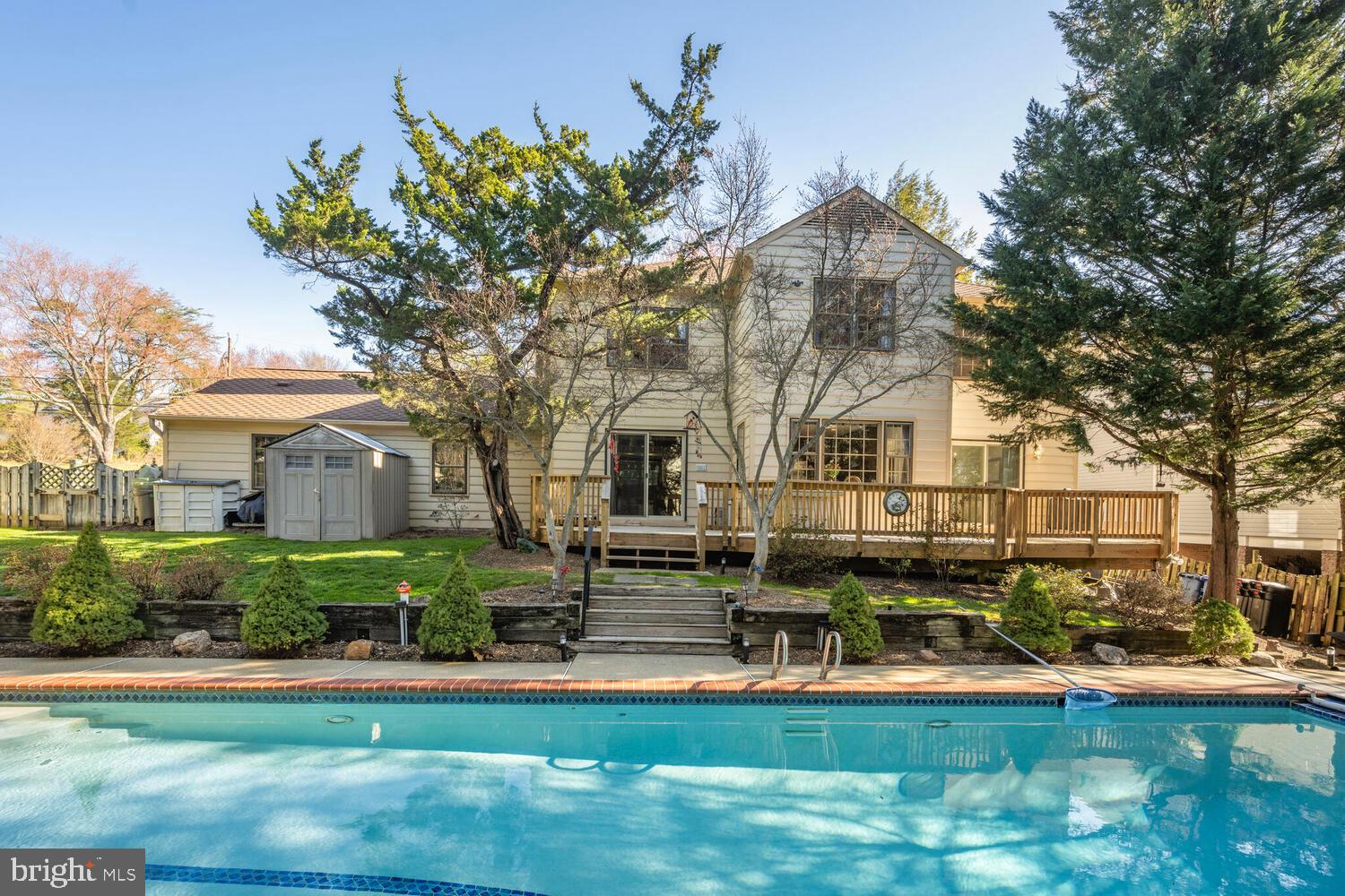 BEVERLY FARMS - Residential