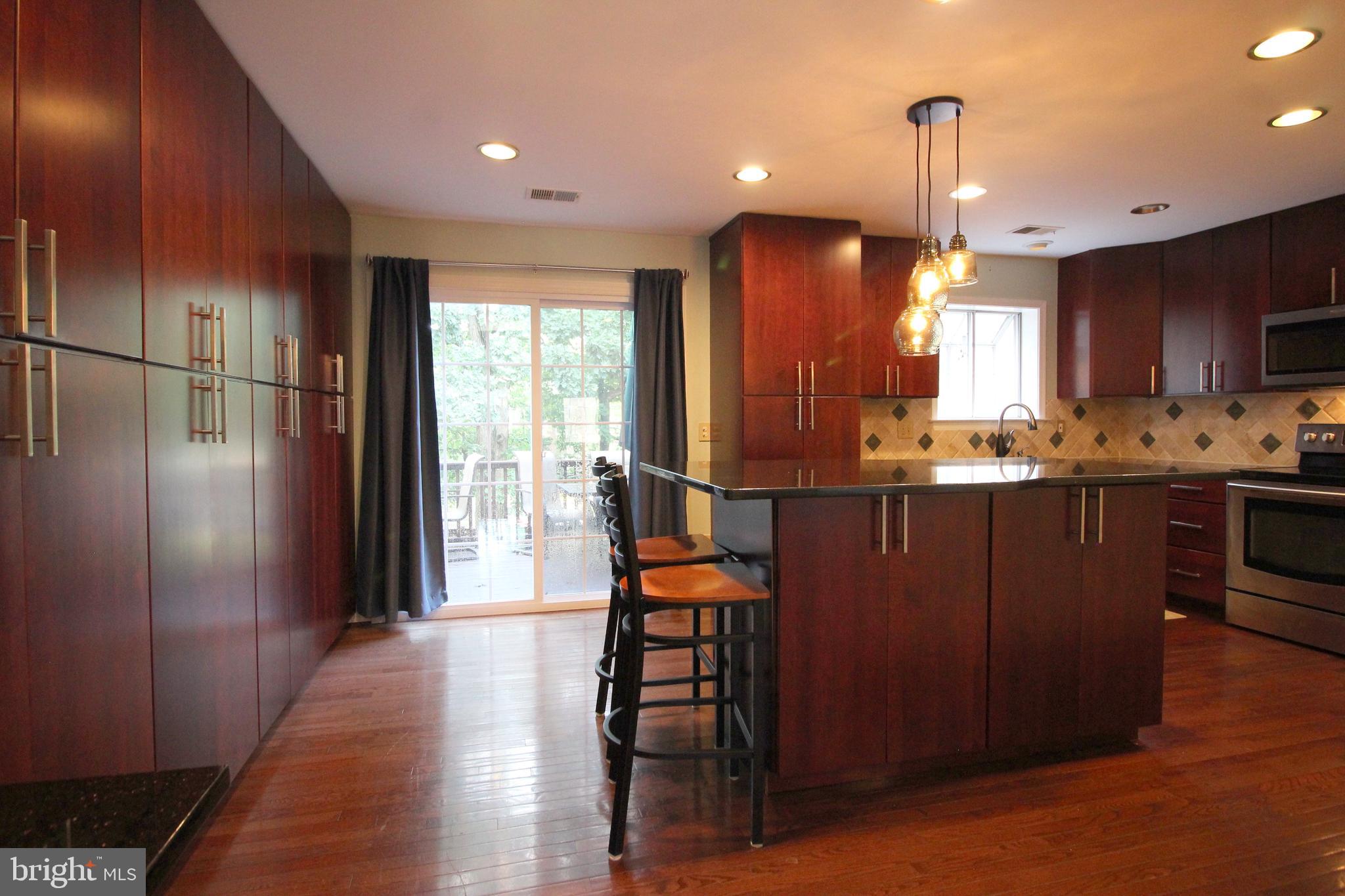 MERRY OAKS - Residential Lease