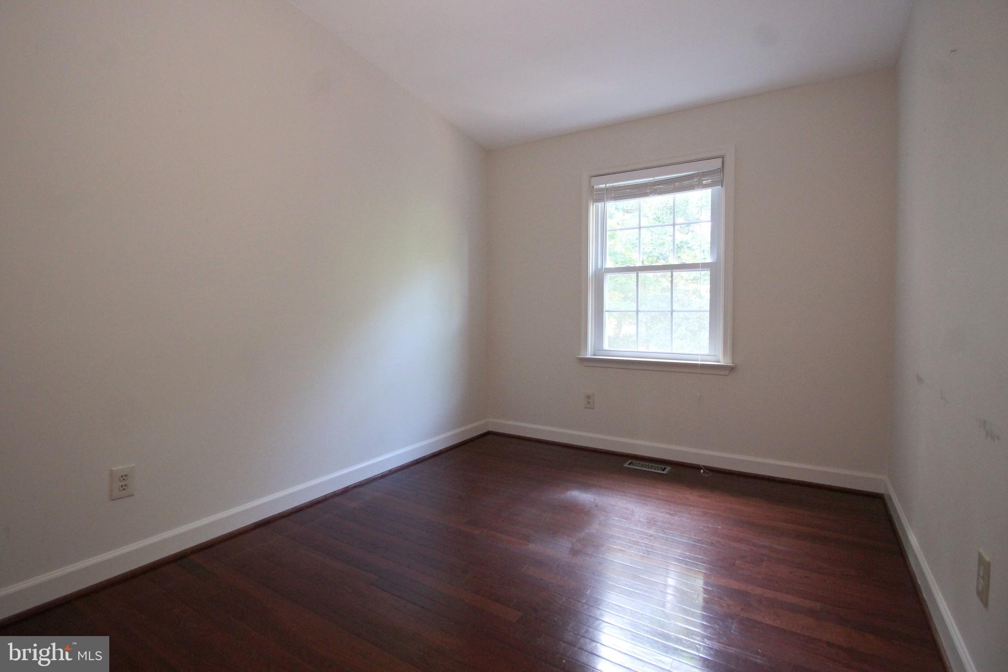 MERRY OAKS - Residential Lease