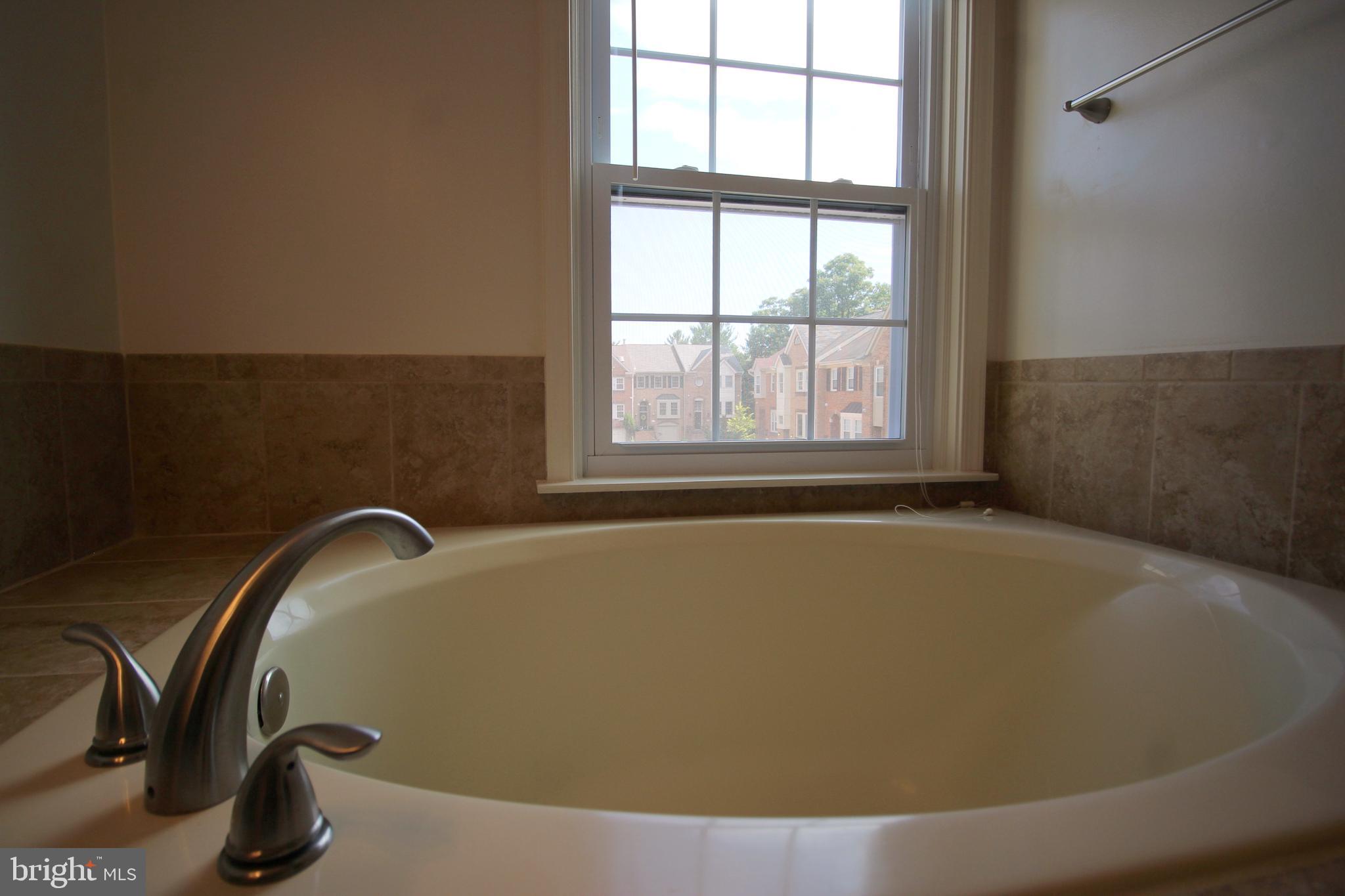 MERRY OAKS - Residential Lease