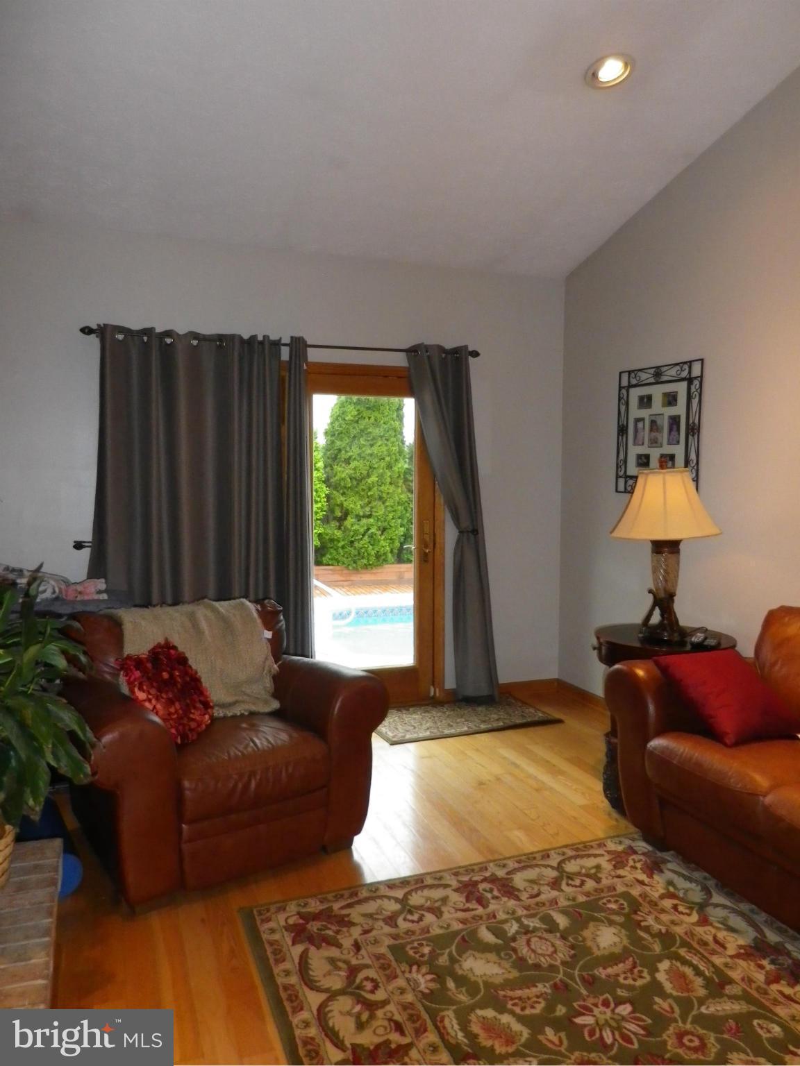 OAKHURST - Residential