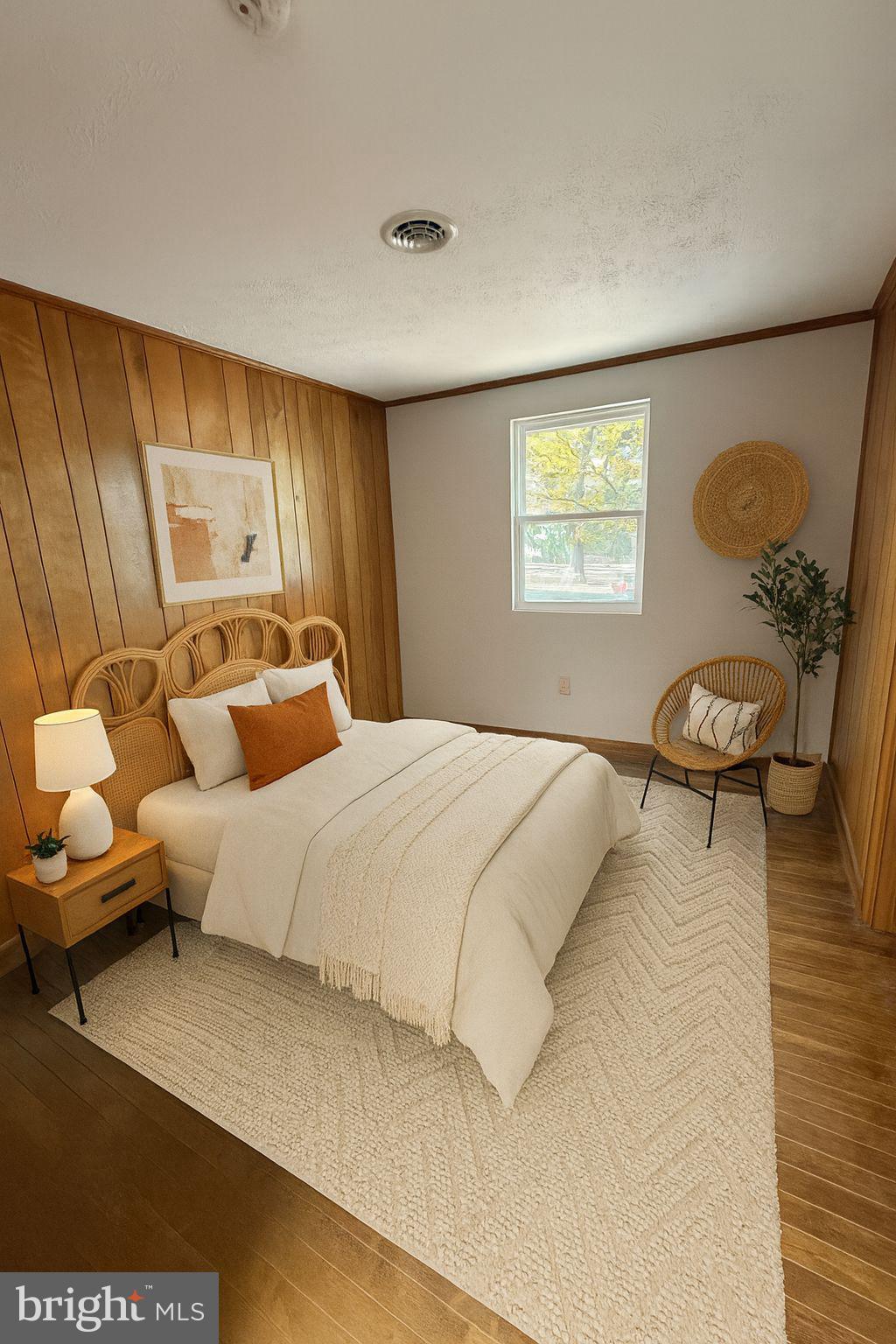 FOREST HILLS - Residential Lease