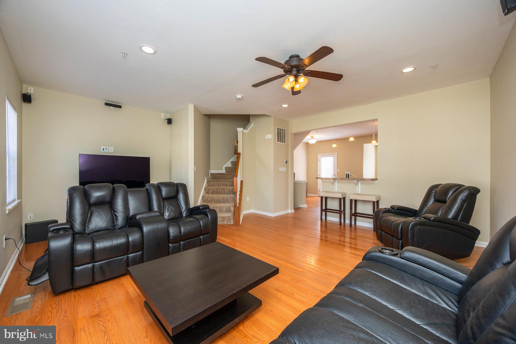 TANYARD SPRINGS TOWNHOMES - Residential