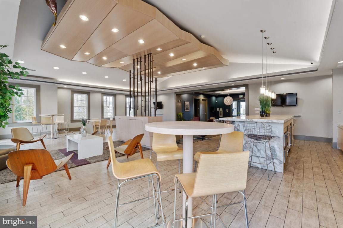 TANYARD SPRINGS TOWNHOMES - Residential