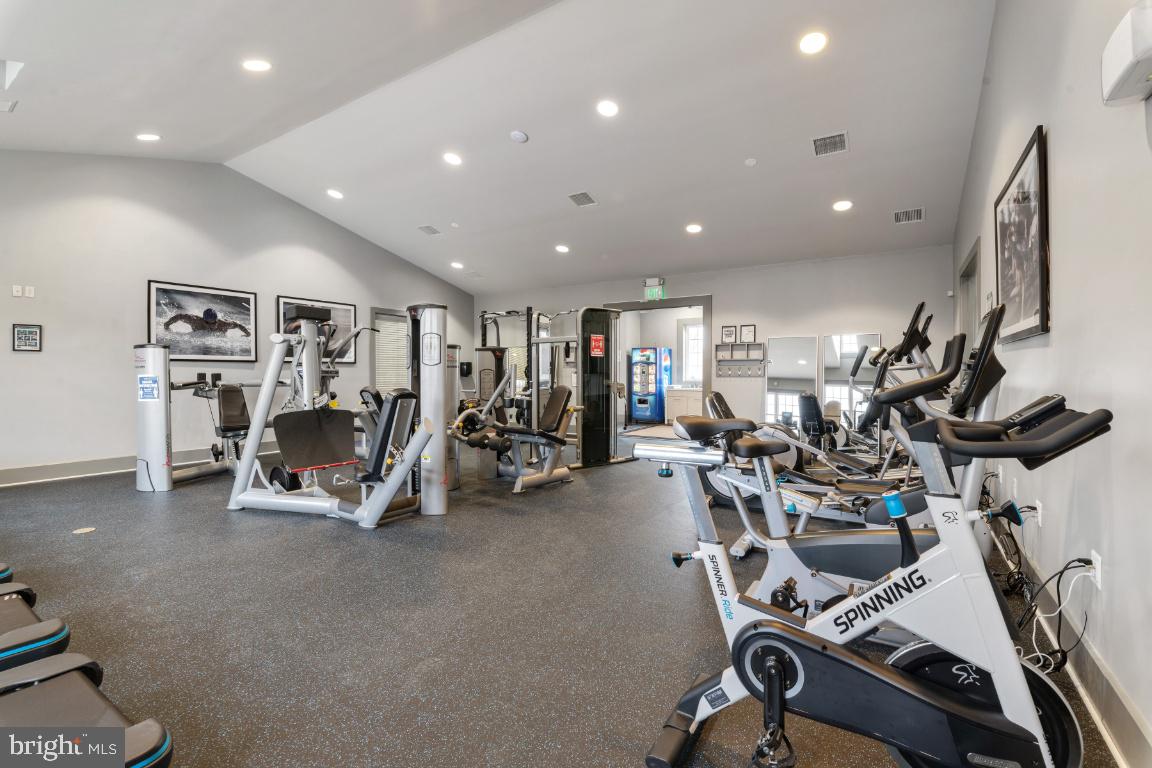 TANYARD SPRINGS TOWNHOMES - Residential