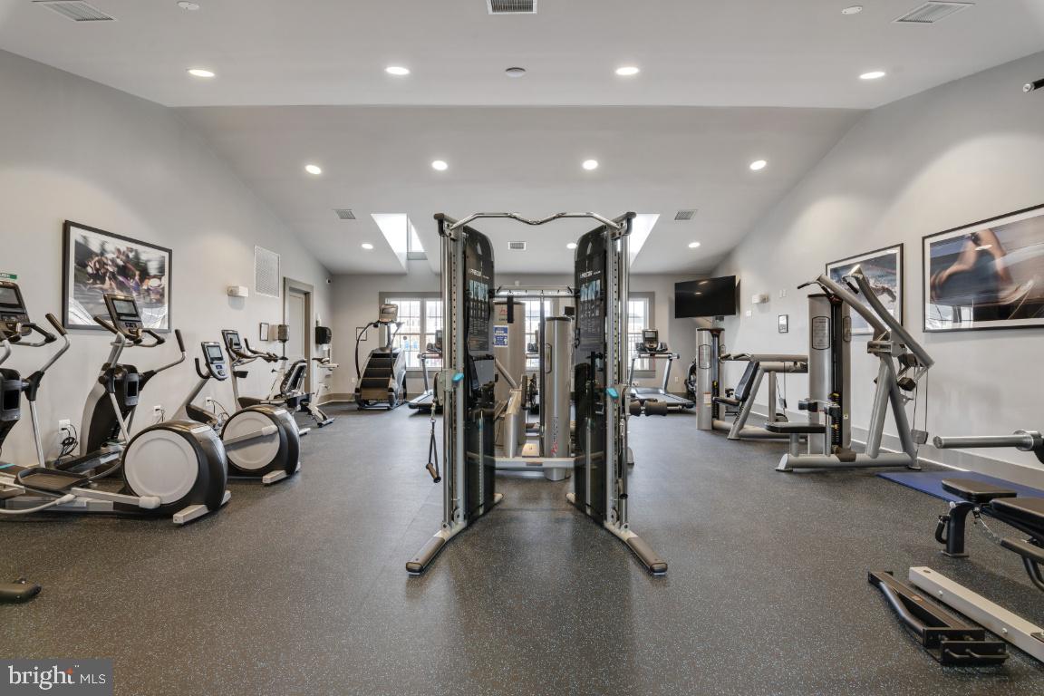 TANYARD SPRINGS TOWNHOMES - Residential