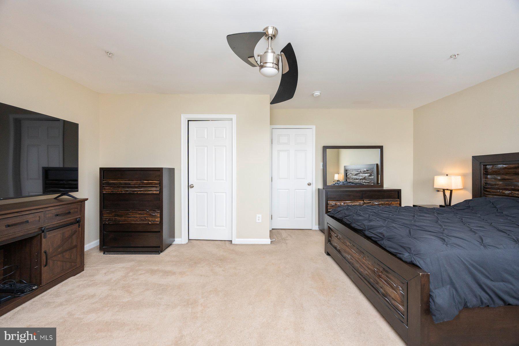 TANYARD SPRINGS TOWNHOMES - Residential