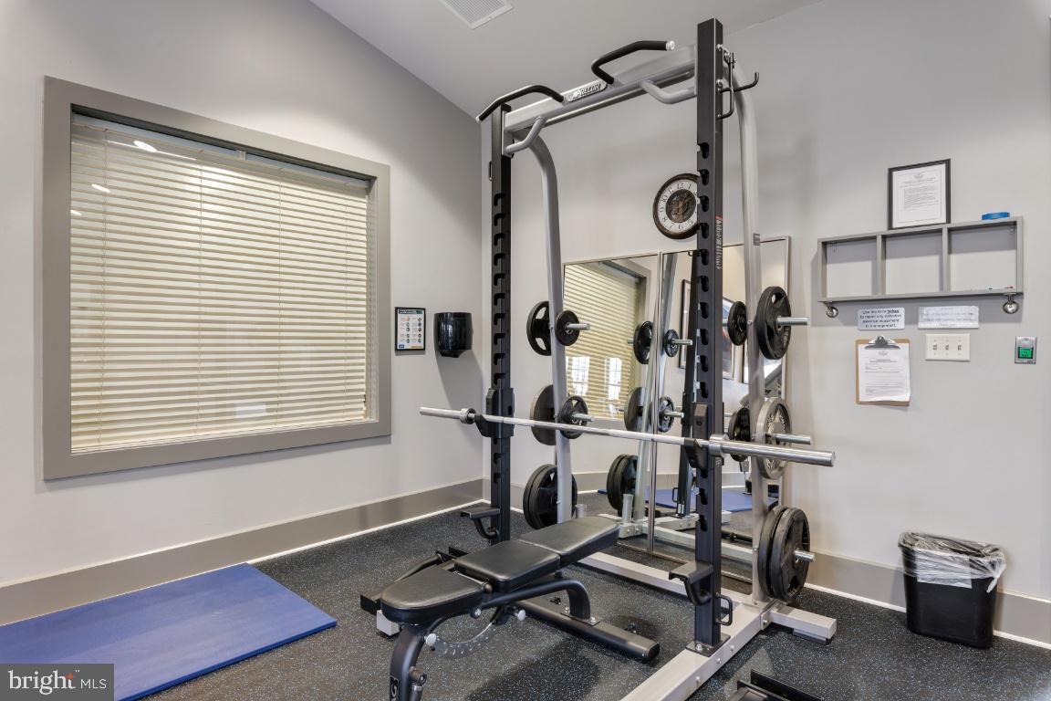 TANYARD SPRINGS TOWNHOMES - Residential