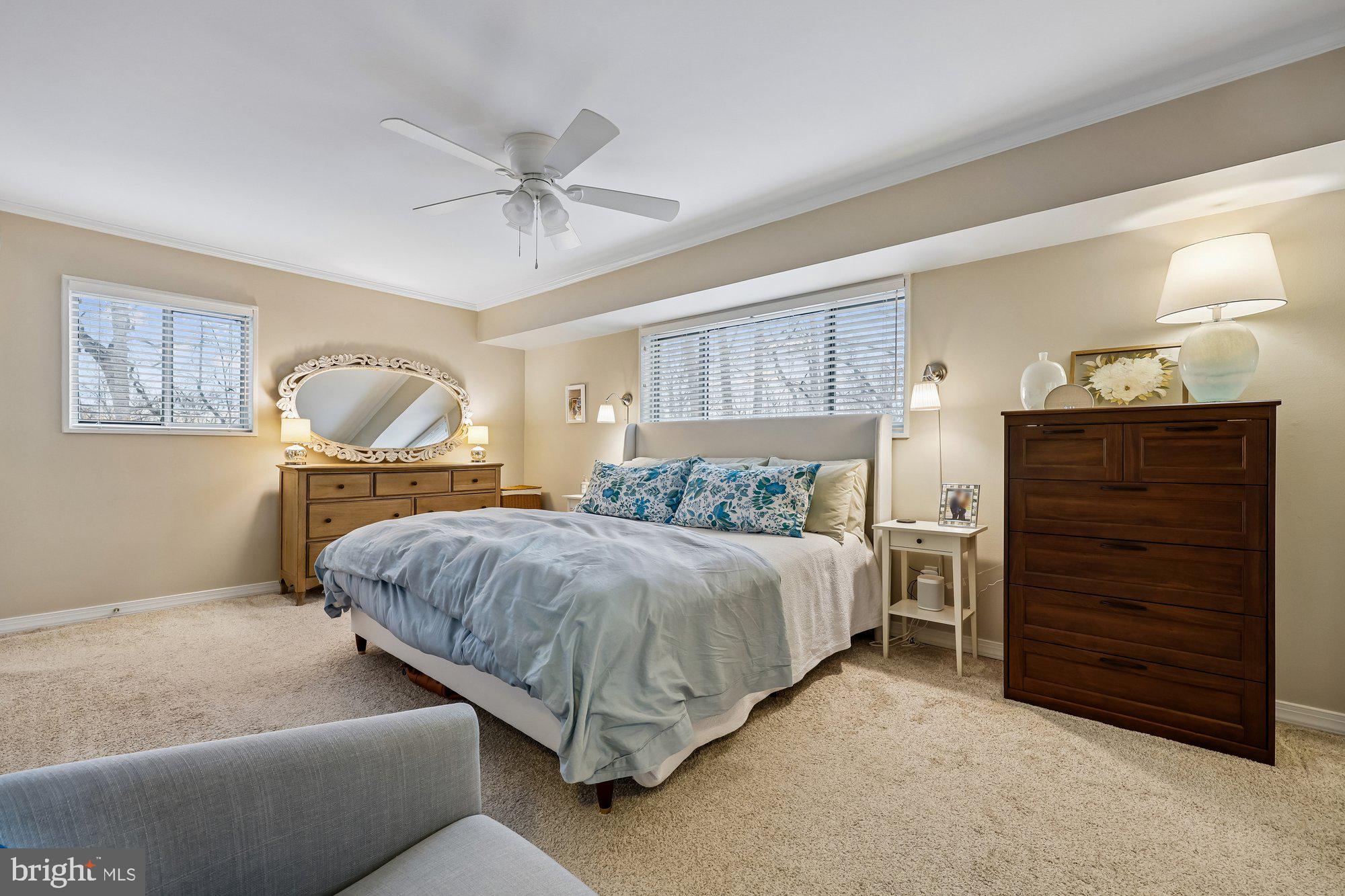 10619 MONTROSE AVENUE 102