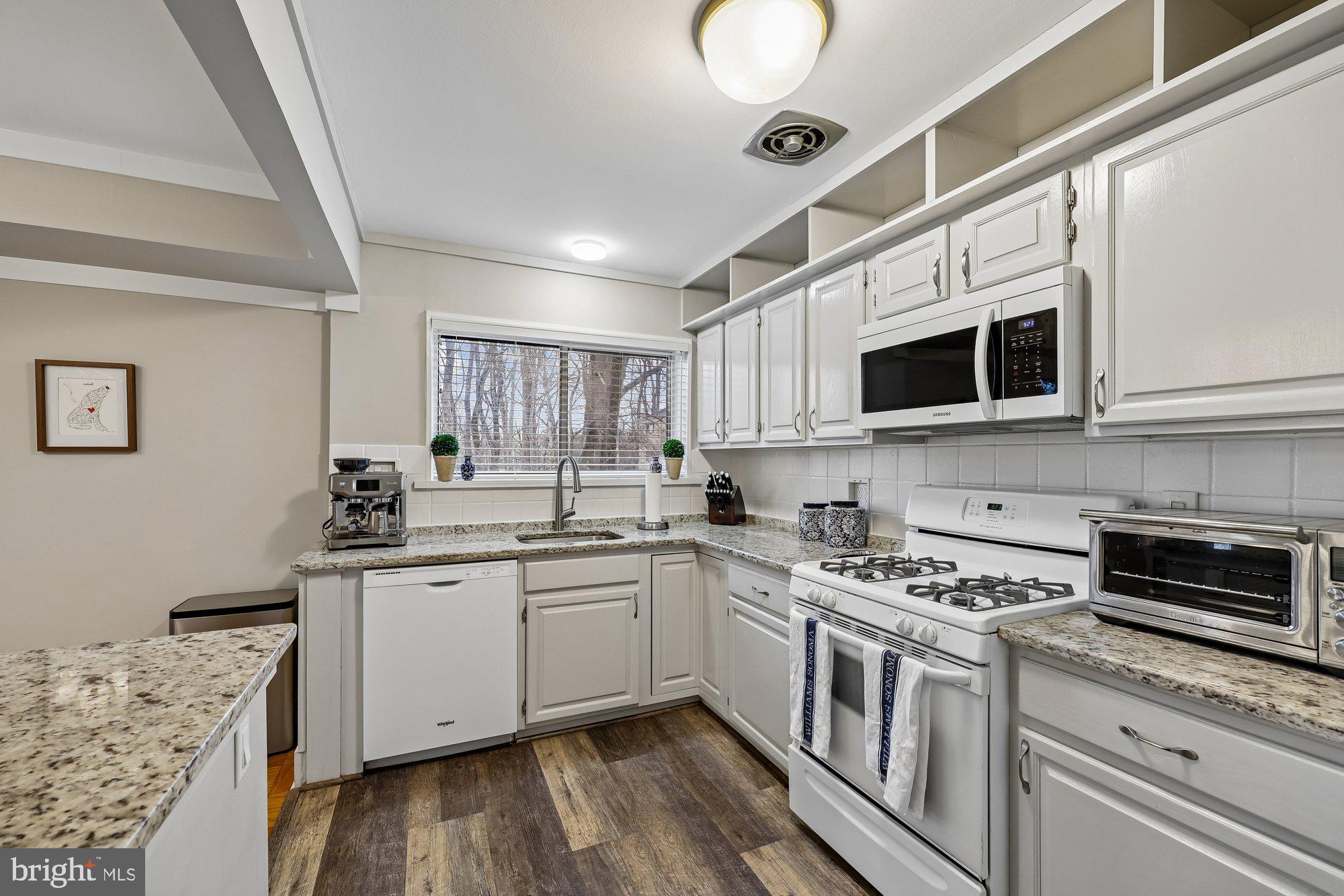 PARKSIDE CONDOMINIUMS - Residential