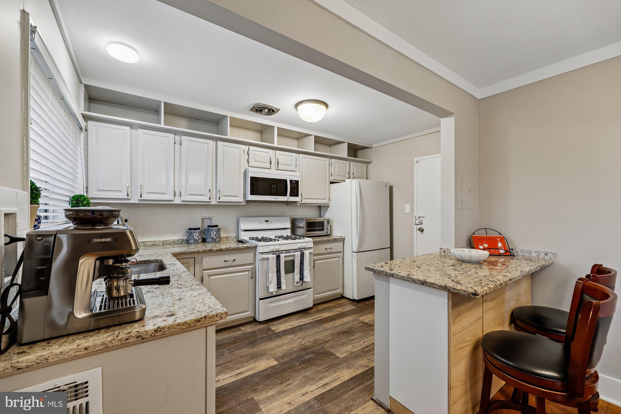 PARKSIDE CONDOMINIUMS - Residential