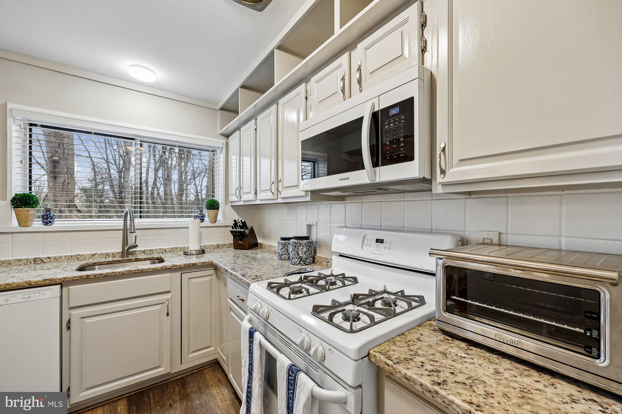 PARKSIDE CONDOMINIUMS - Residential