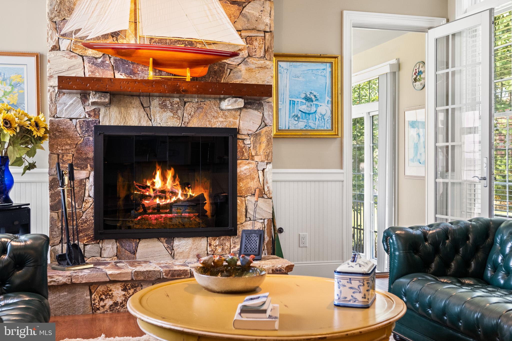 DEEP NECK - Residential