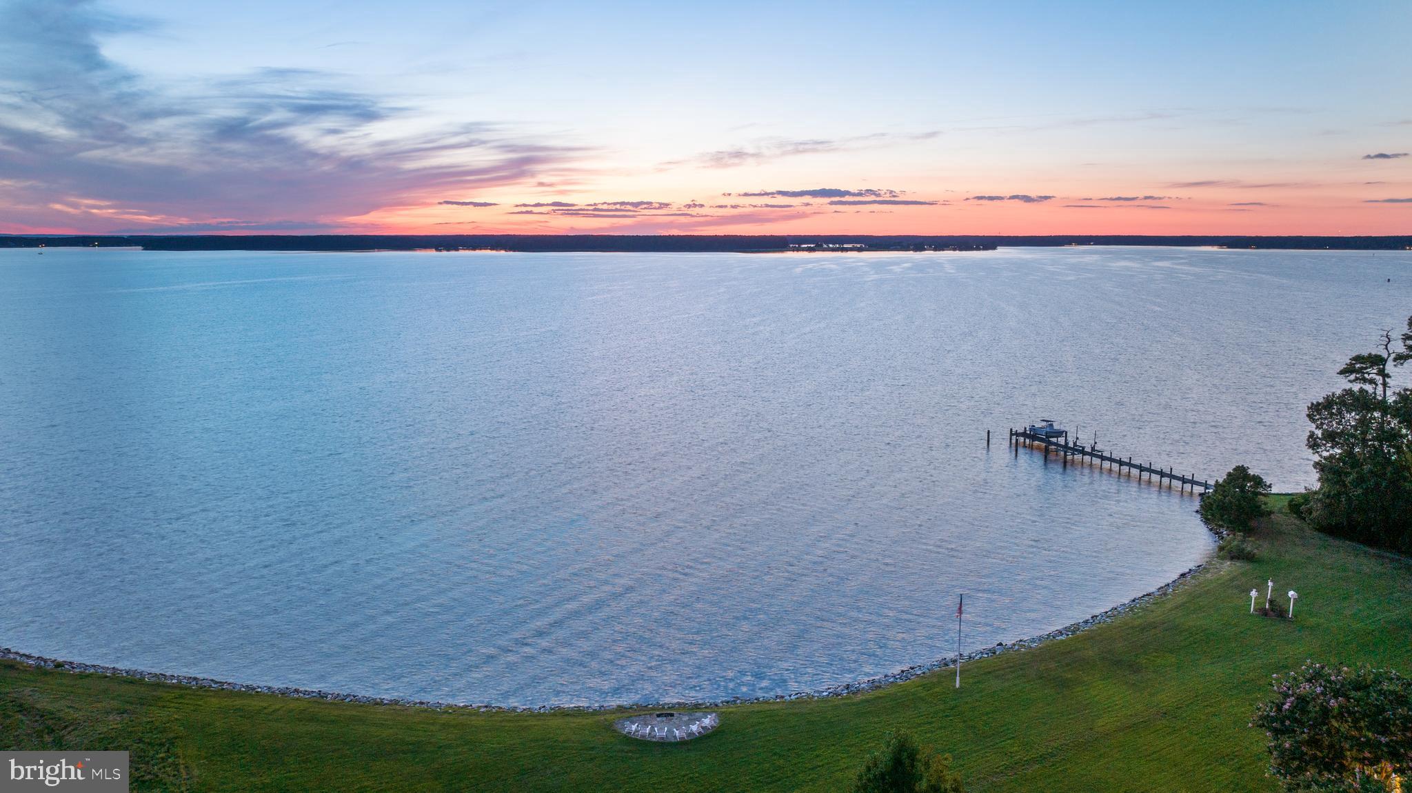 DEEP NECK - Residential