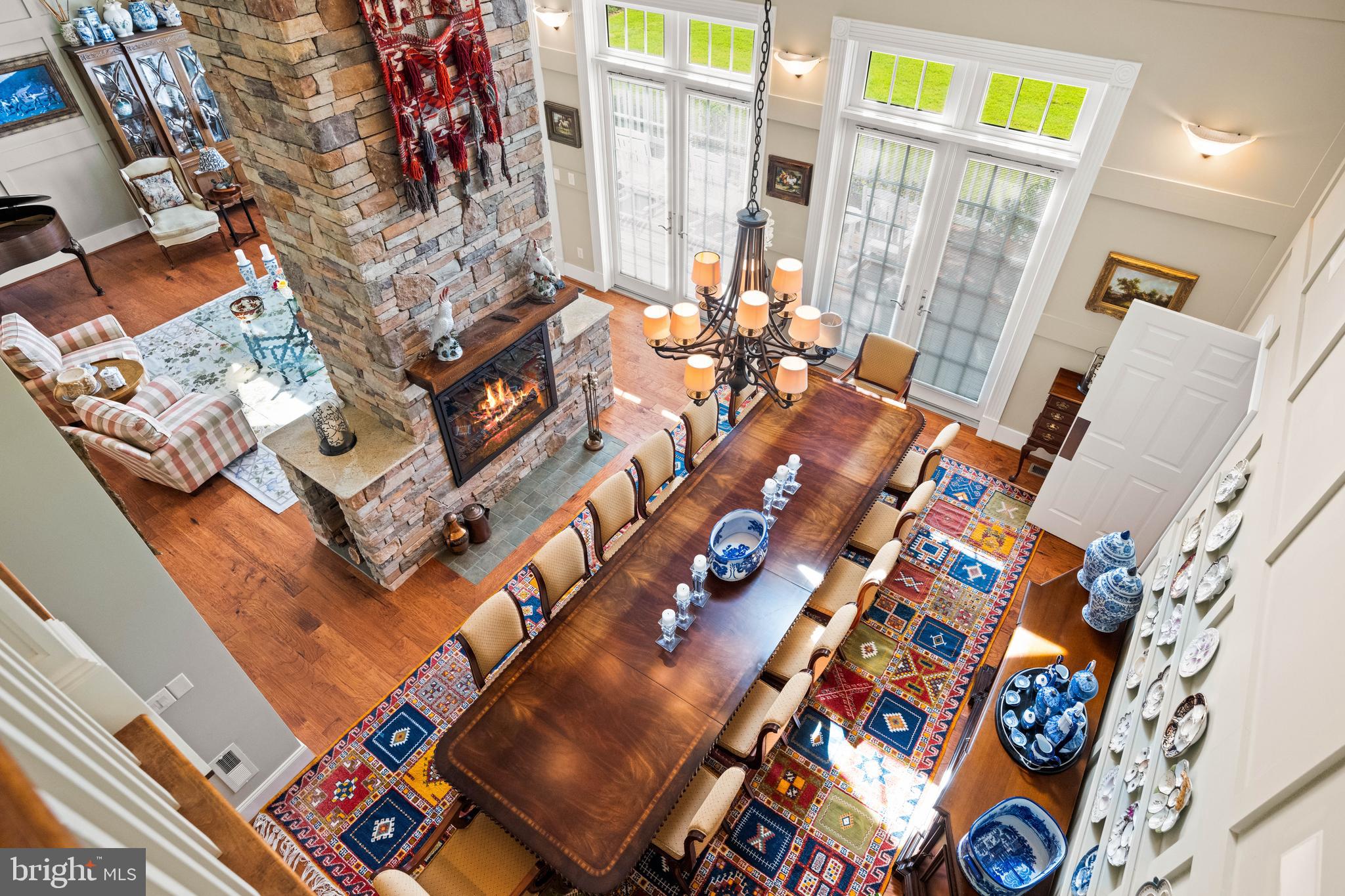 DEEP NECK - Residential